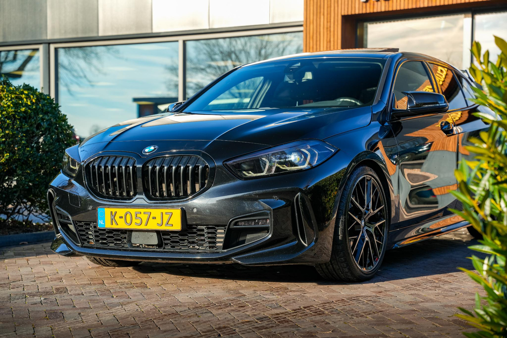 BMW 1-serie 118i Executive Edition 2021 Saphirschwarz metallic 12