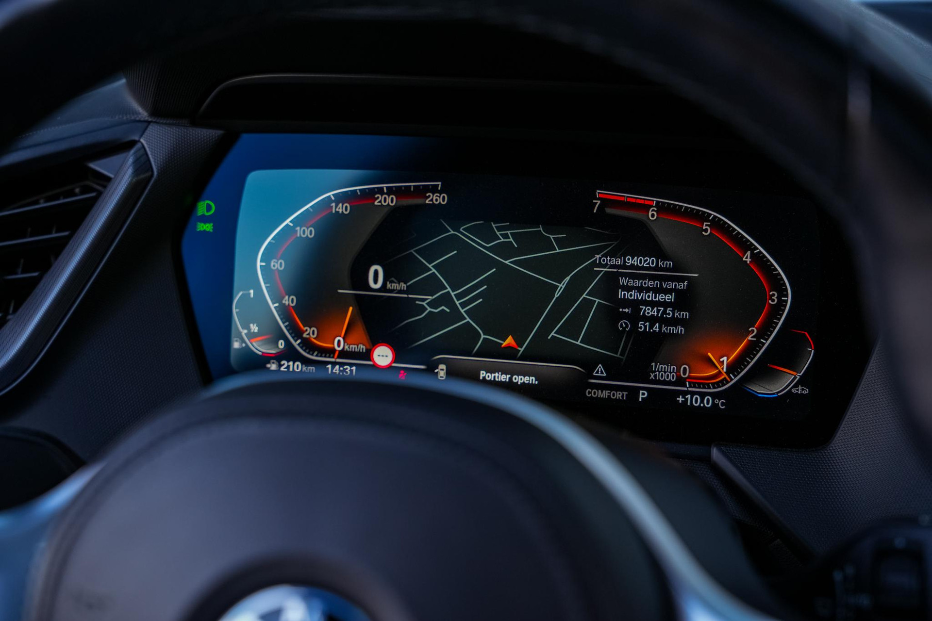 BMW 1-serie 118i Executive Edition 2021 Saphirschwarz metallic 19