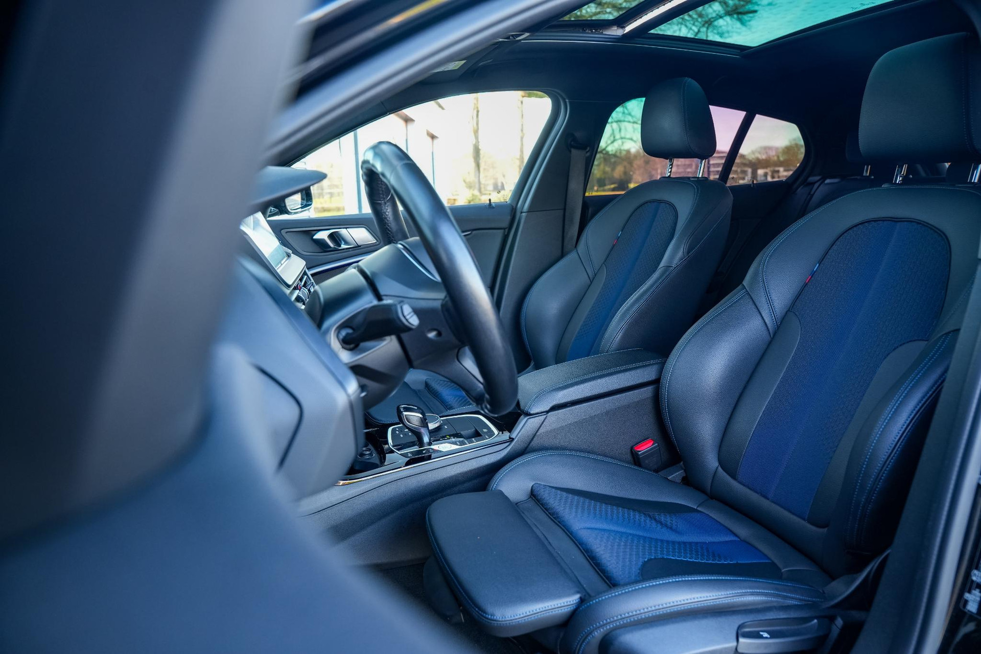 BMW 1-serie 118i Executive Edition 2021 Saphirschwarz metallic 8