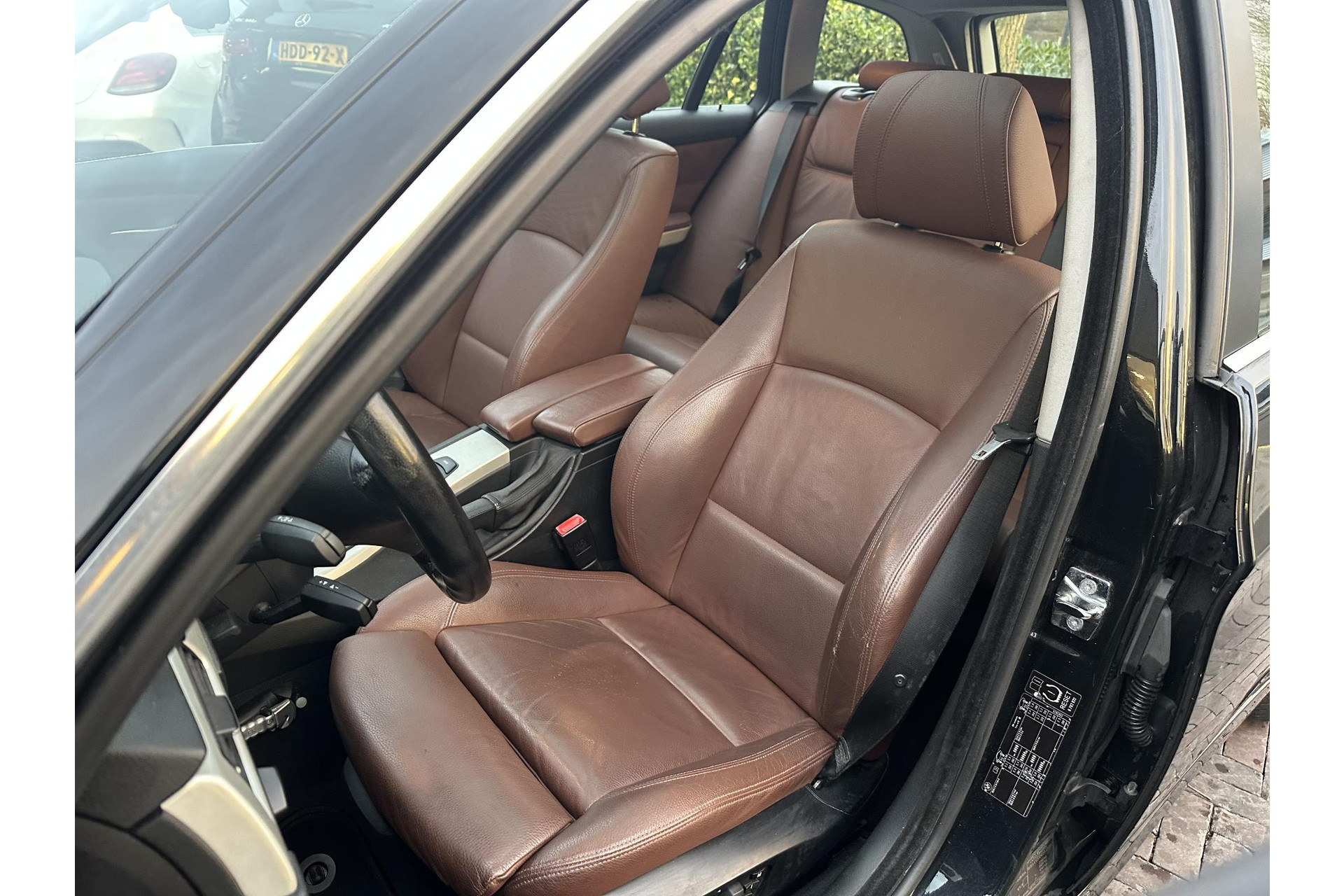 BMW 3 Serie Touring 325xi High Executive 2008 Saphirschwarz metallic 12