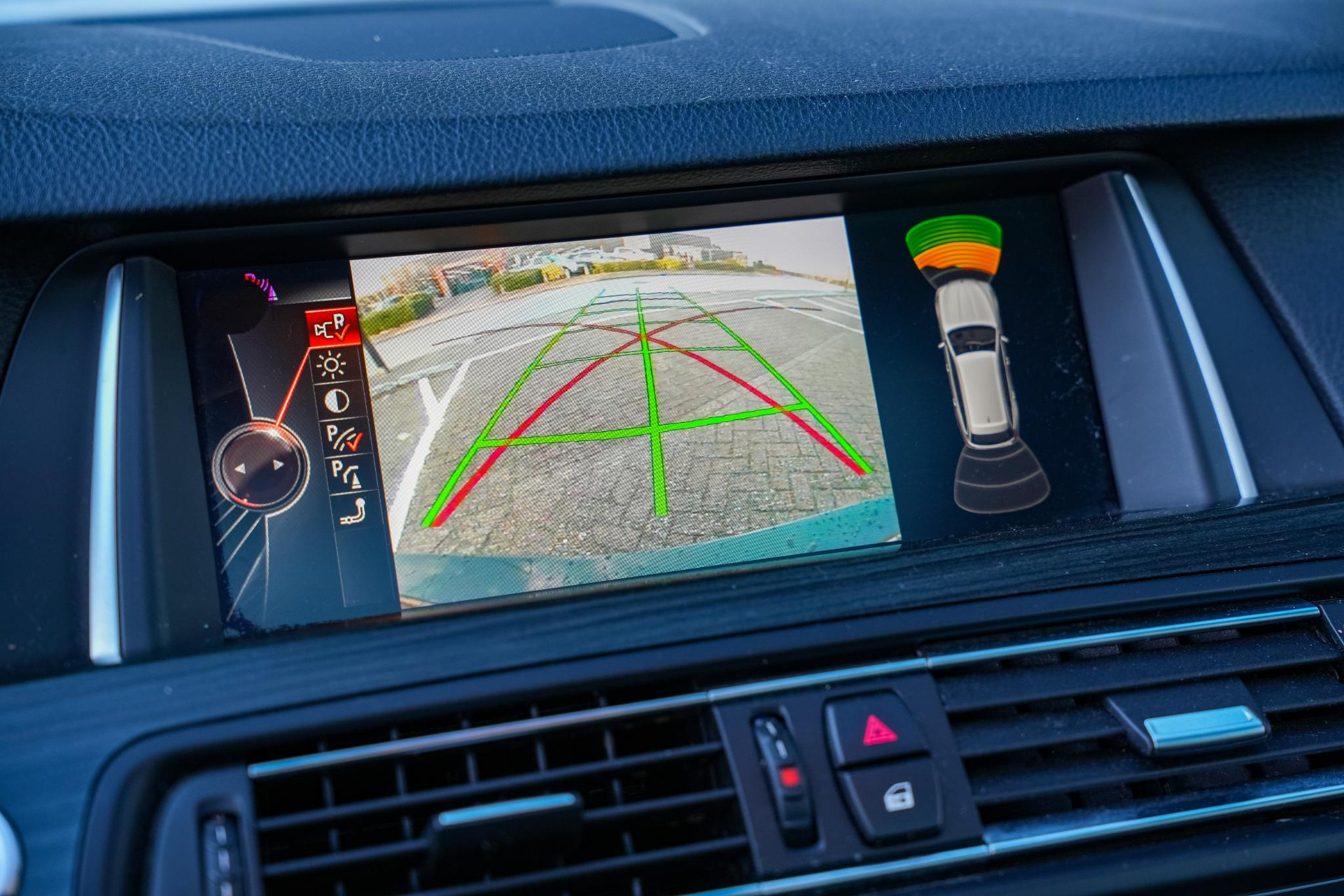 BMW 5 Serie Touring 530d High Executive 2015 black-sapphire metallic (475) 19