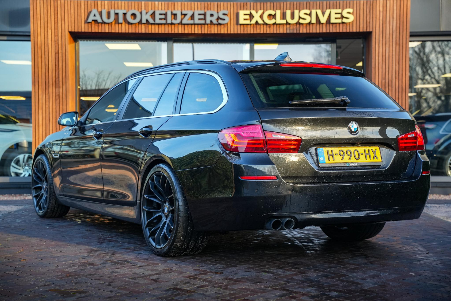 BMW 5 Serie Touring 530d High Executive 2015 black-sapphire metallic (475) 7