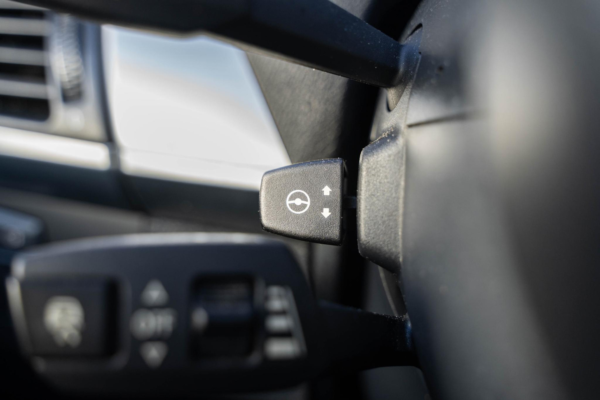 BMW X6 xDrive40d High Executive 2011 Saphirschwarz metallic 24