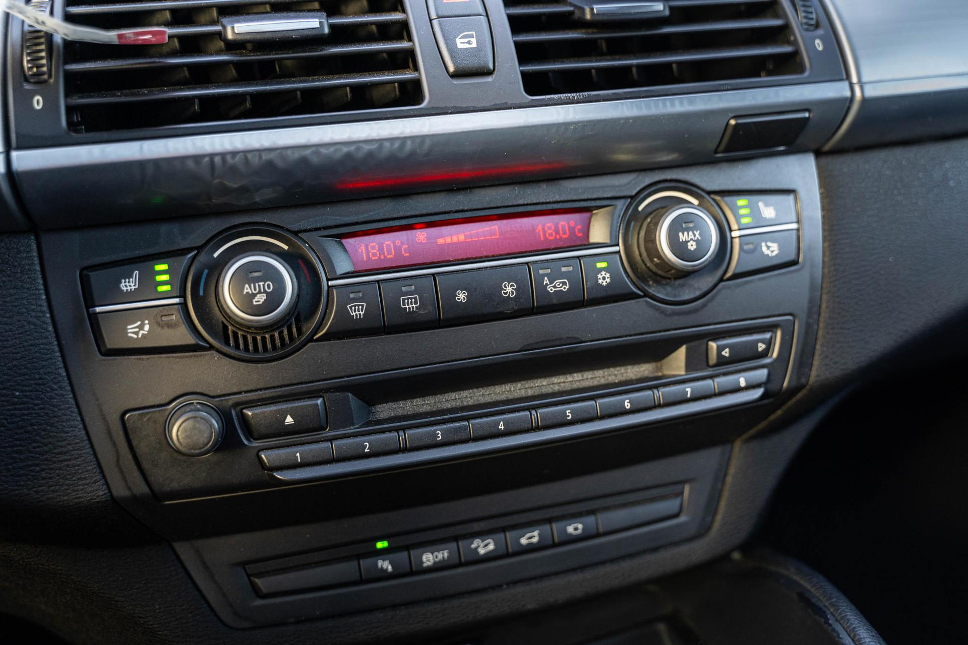 BMW X6 xDrive40d High Executive 2011 Saphirschwarz metallic 31