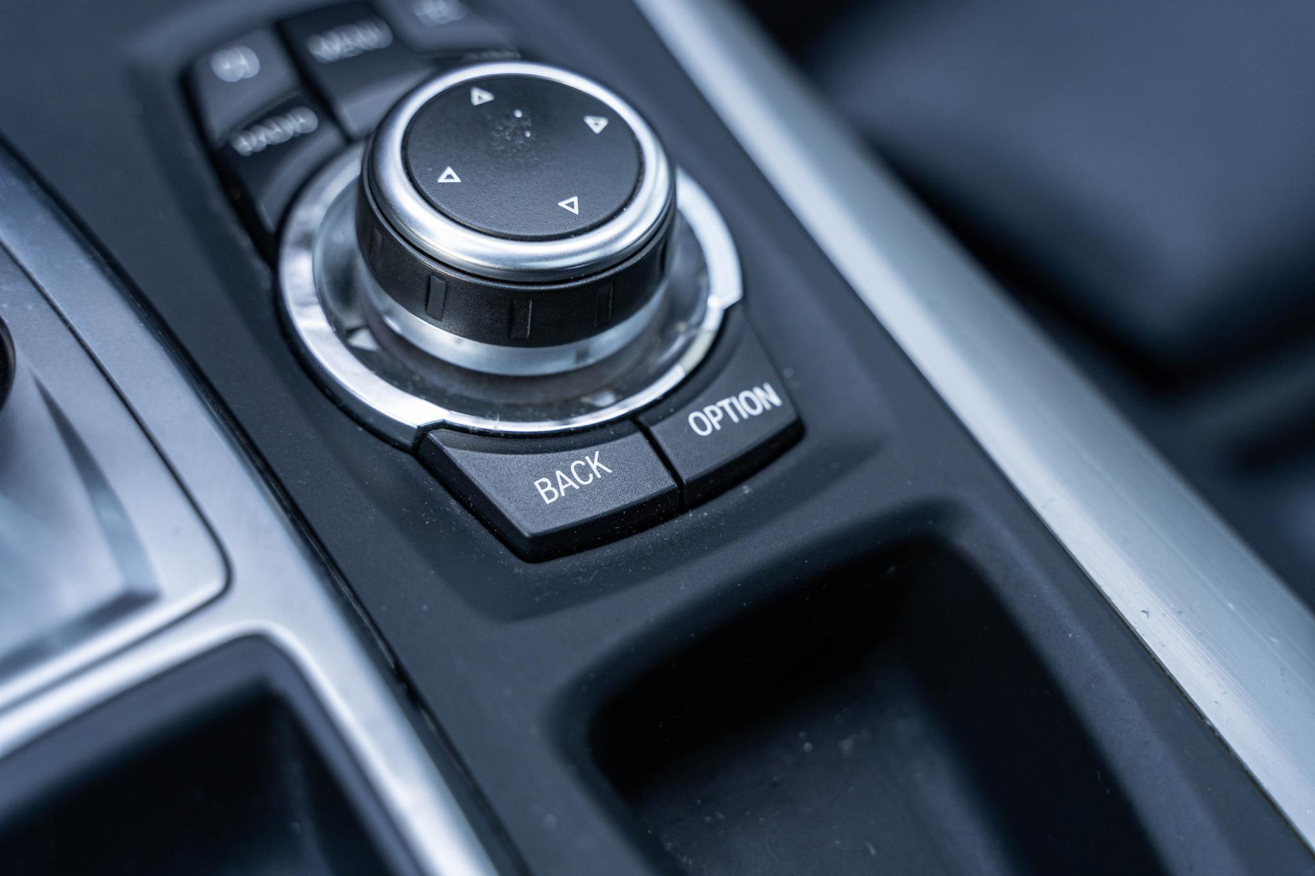 BMW X6 xDrive40d High Executive 2011 Saphirschwarz metallic 33