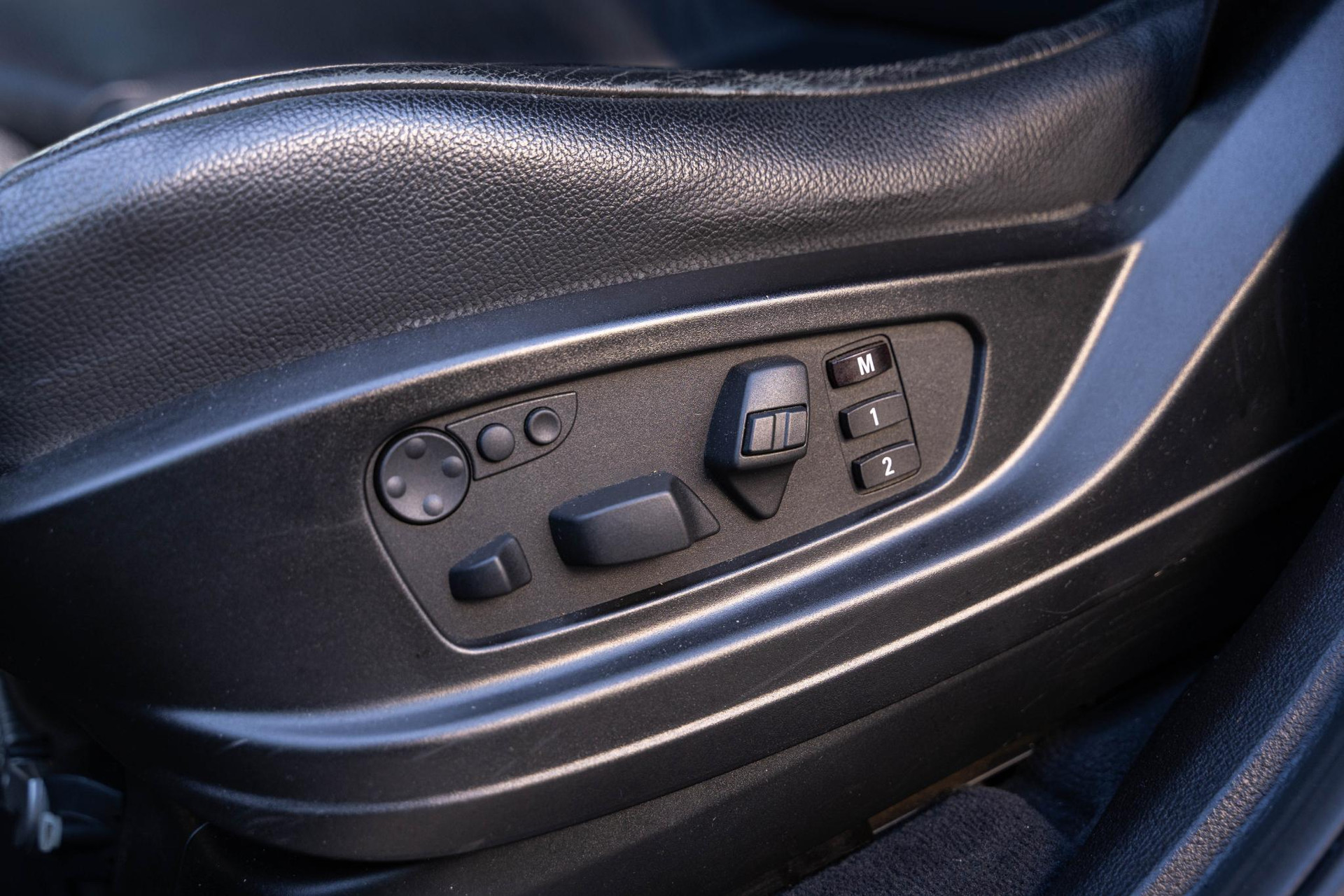 BMW X6 xDrive40d High Executive 2011 Saphirschwarz metallic 35