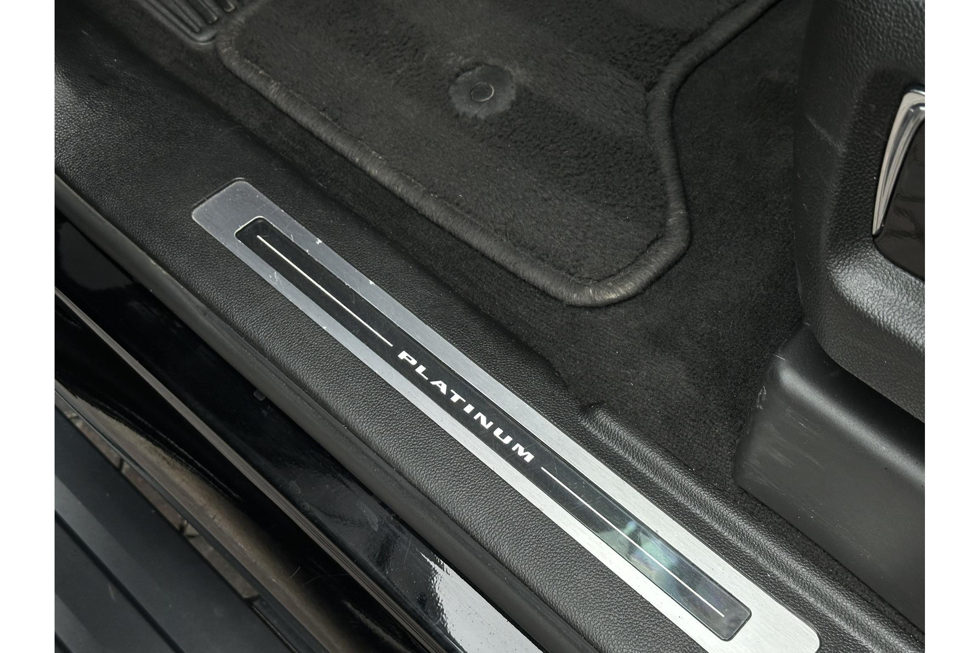 Cadillac Escalade 6.2 V8 Platinum 2018  27