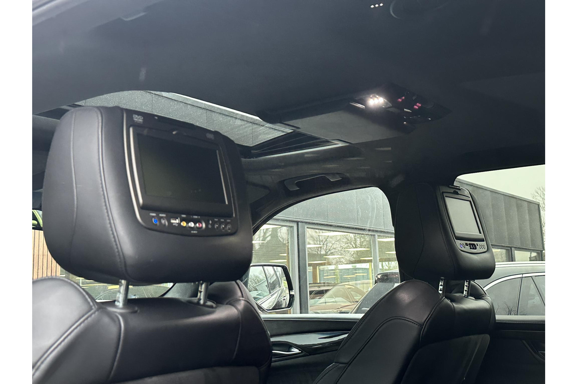 Cadillac Escalade 6.2 V8 Platinum 2018  33