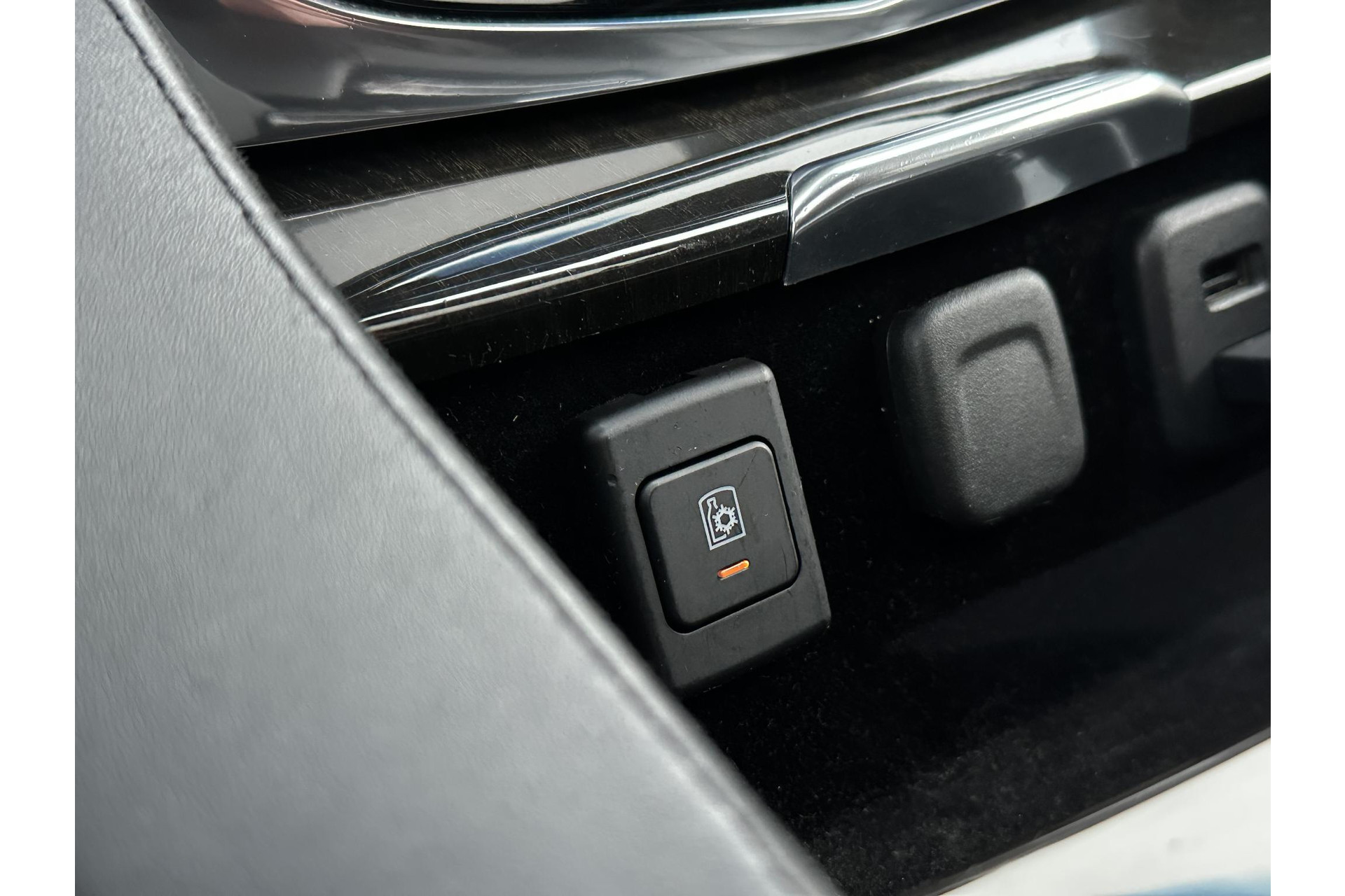 Cadillac Escalade 6.2 V8 Platinum 2018  46