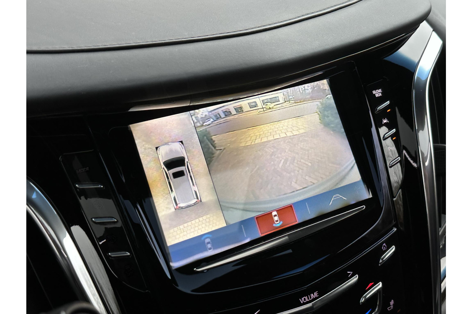 Cadillac Escalade 6.2 V8 Platinum 2018  47