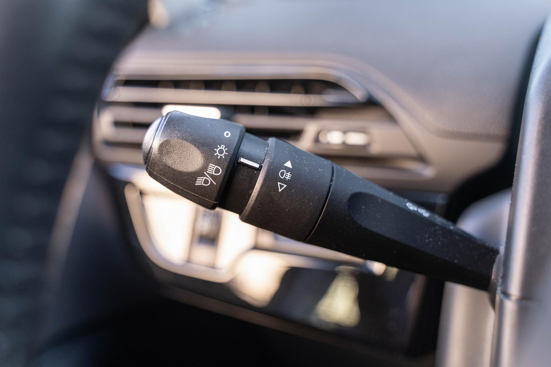 Citroën C4 Picasso 1.2 PureTech Attraction 2016 KYANOS BLUE PAINT (KGQ) 23