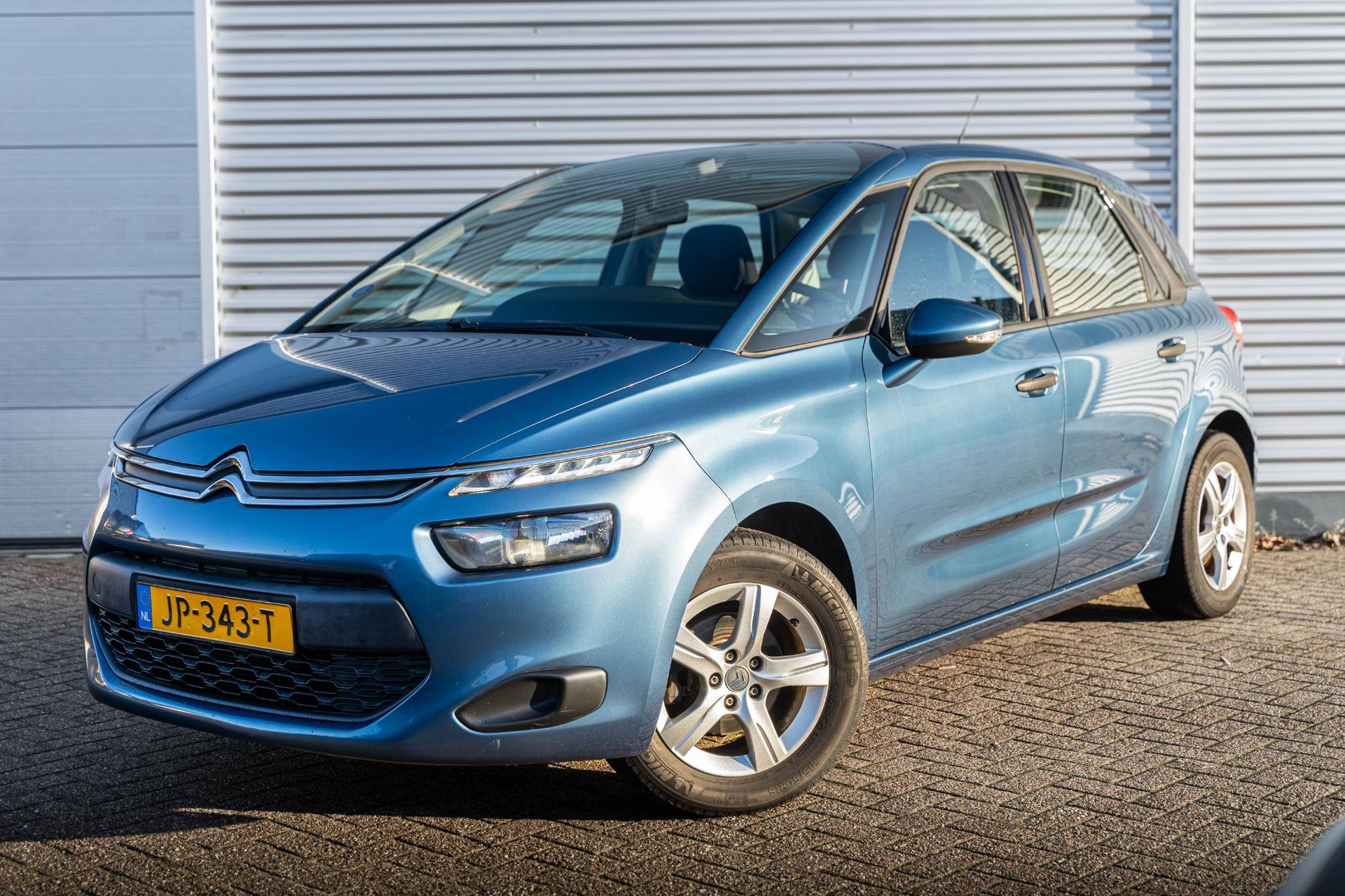 Citroën C4 Picasso 1.2 PureTech Attraction 2016 KYANOS BLUE PAINT (KGQ) 28