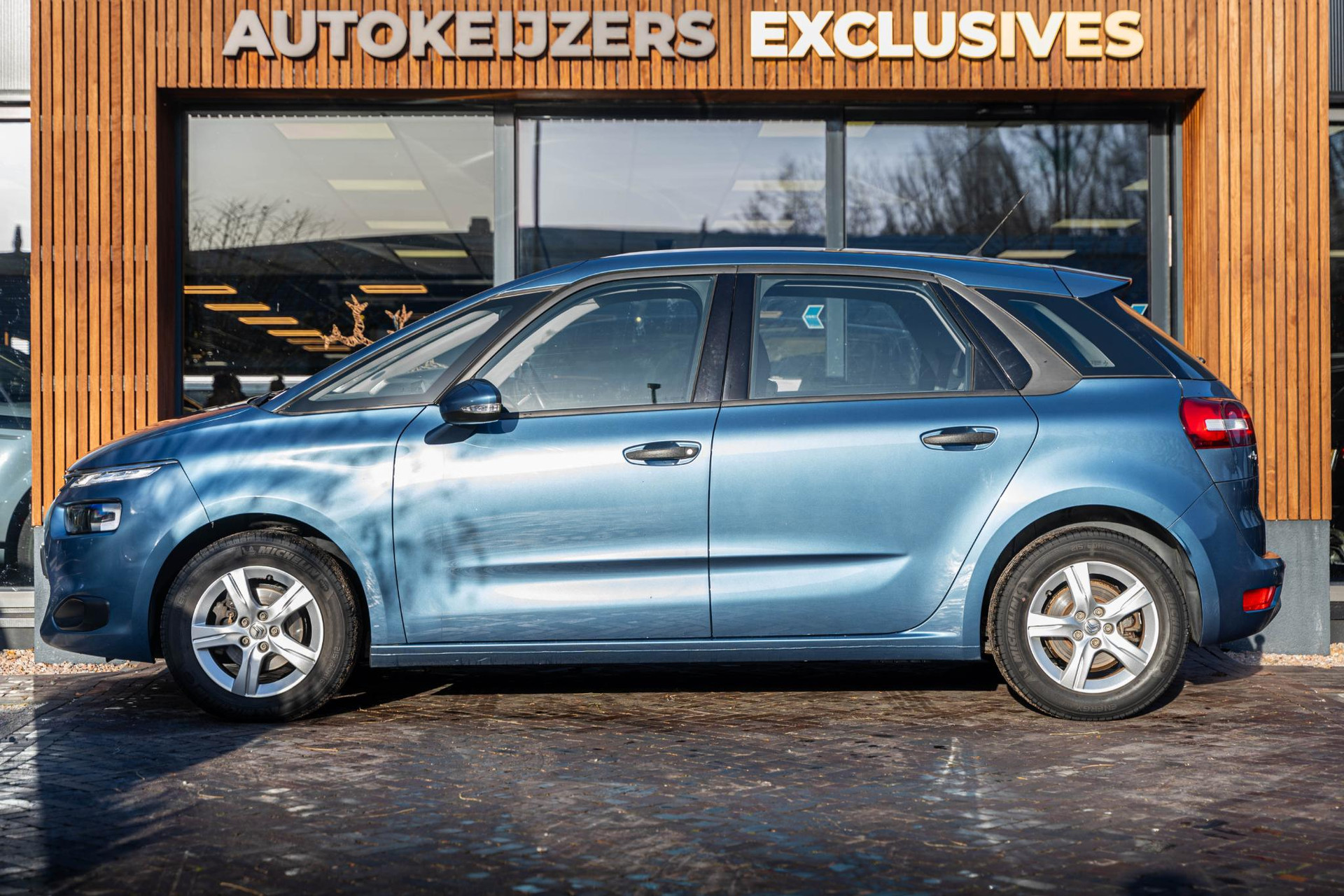 Citroën C4 Picasso 1.2 PureTech Attraction 2016 KYANOS BLUE PAINT (KGQ) 5