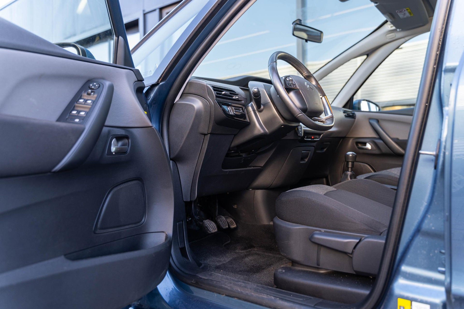 Citroën C4 Picasso 1.2 PureTech Attraction 2016 KYANOS BLUE PAINT (KGQ) 6