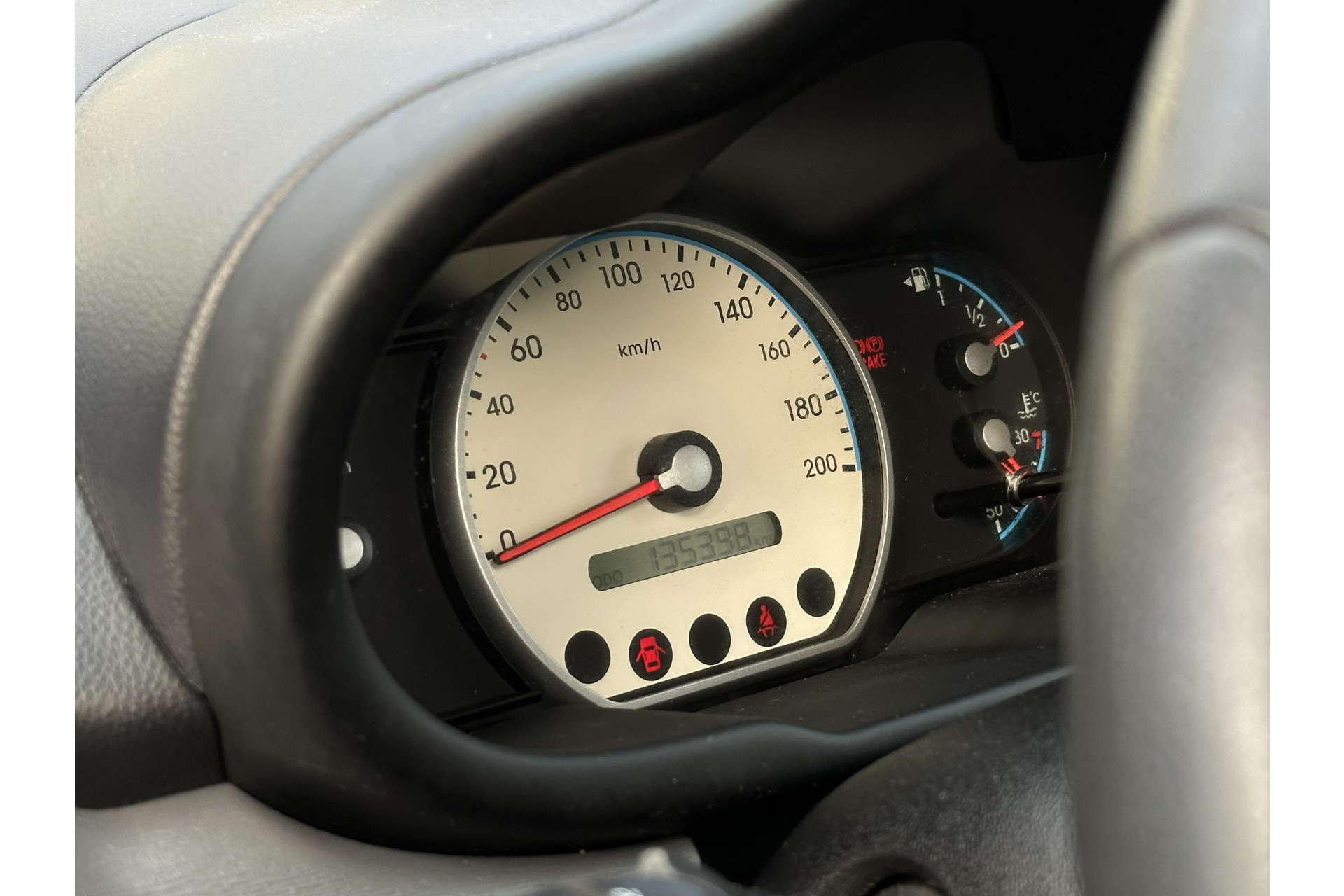 Hyundai i10 1.1 Active Orange Babies 2010 Crystal White (HW) 8