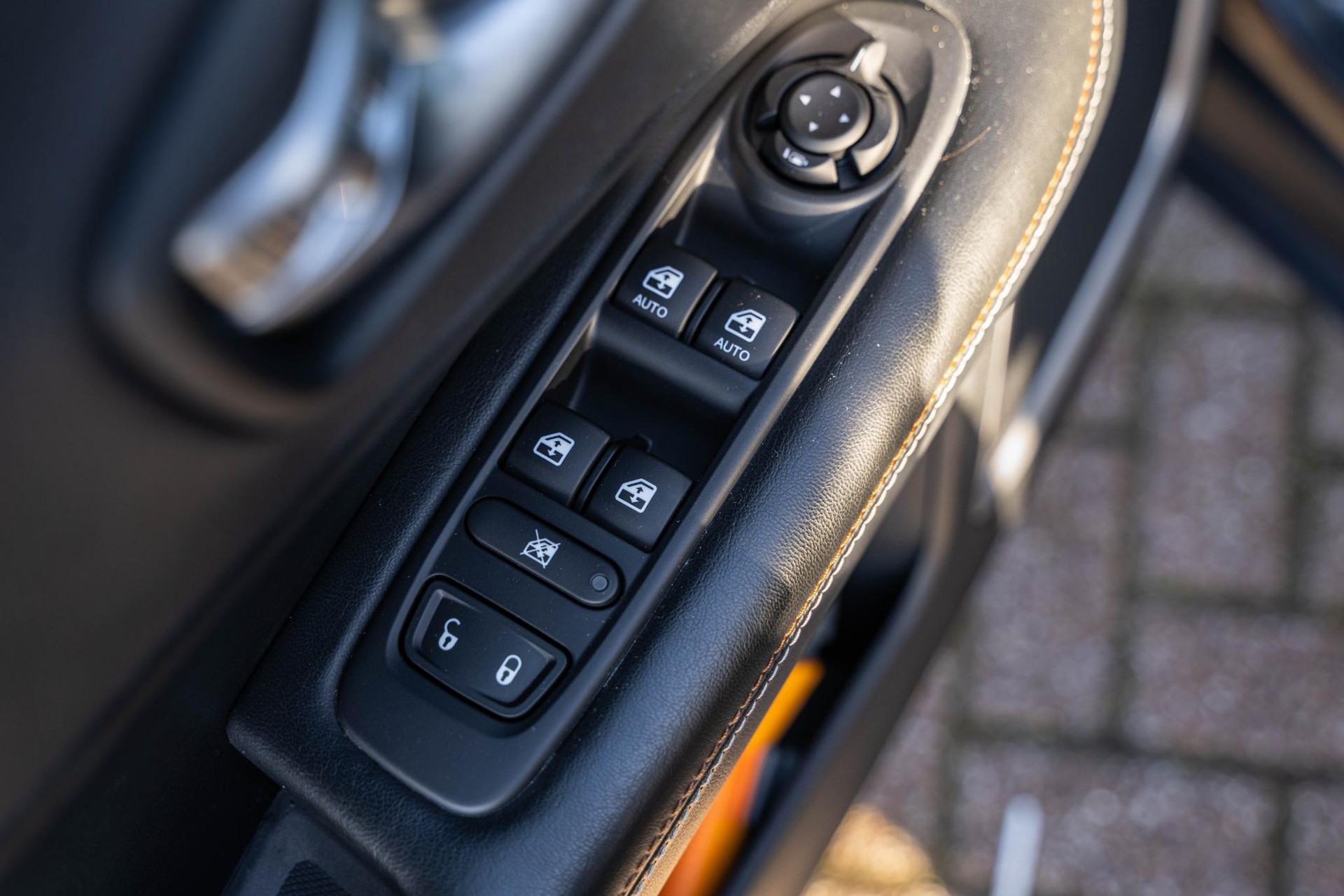 Jeep Compass 1.4 MultiAir Longitude 2019 GRANITE CRYSTAL MET. CLEAR COAT (PAU/QAUS) 15