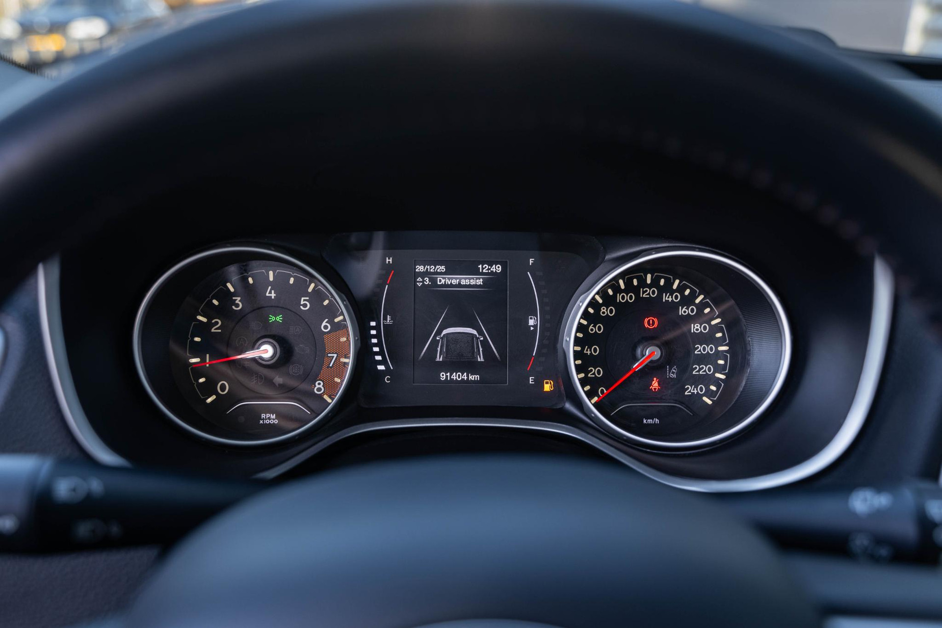 Jeep Compass 1.4 MultiAir Longitude 2019 GRANITE CRYSTAL MET. CLEAR COAT (PAU/QAUS) 24