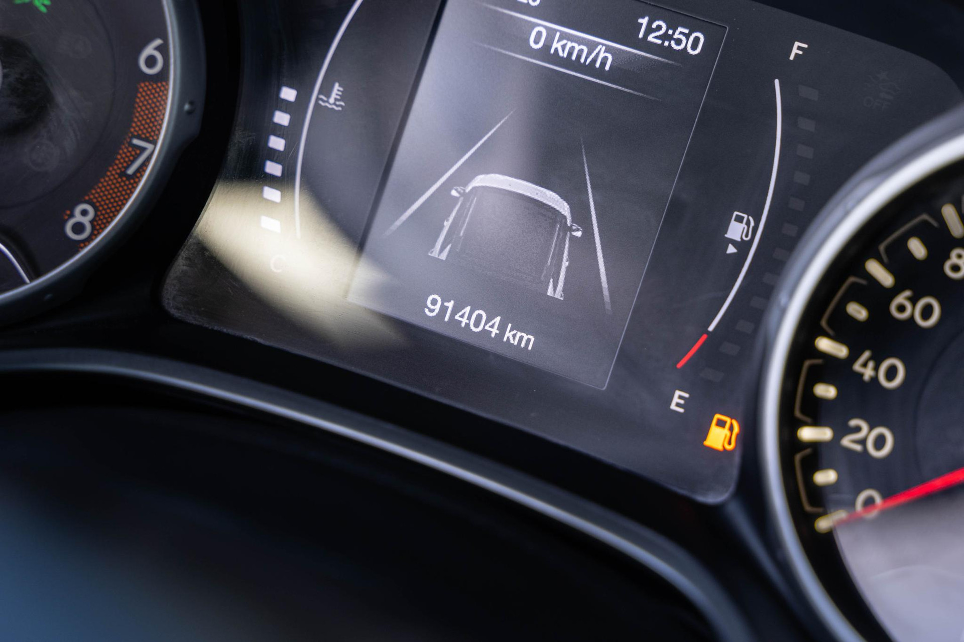 Jeep Compass 1.4 MultiAir Longitude 2019 GRANITE CRYSTAL MET. CLEAR COAT (PAU/QAUS) 26