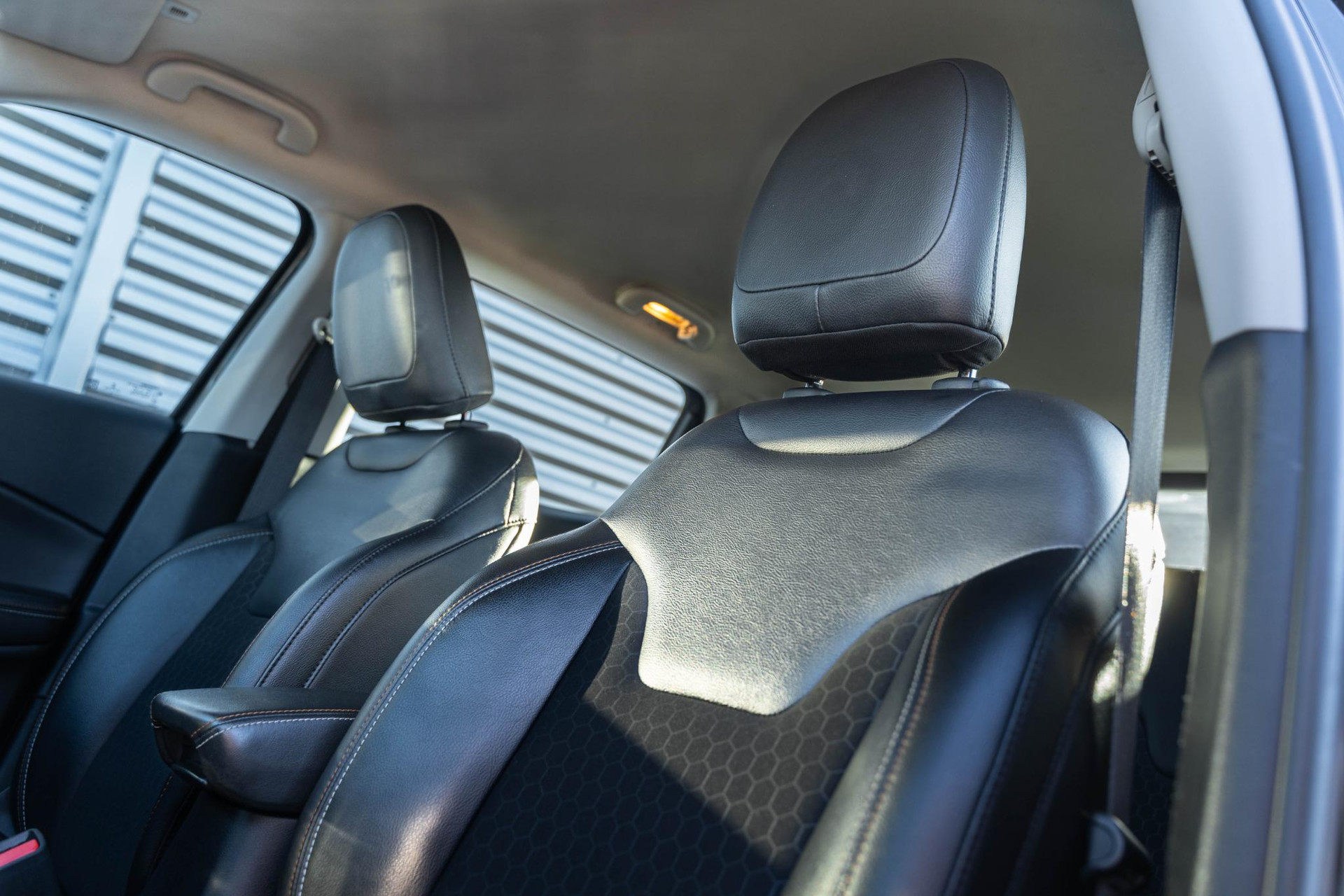 Jeep Compass 1.4 MultiAir Longitude 2019 GRANITE CRYSTAL MET. CLEAR COAT (PAU/QAUS) 31