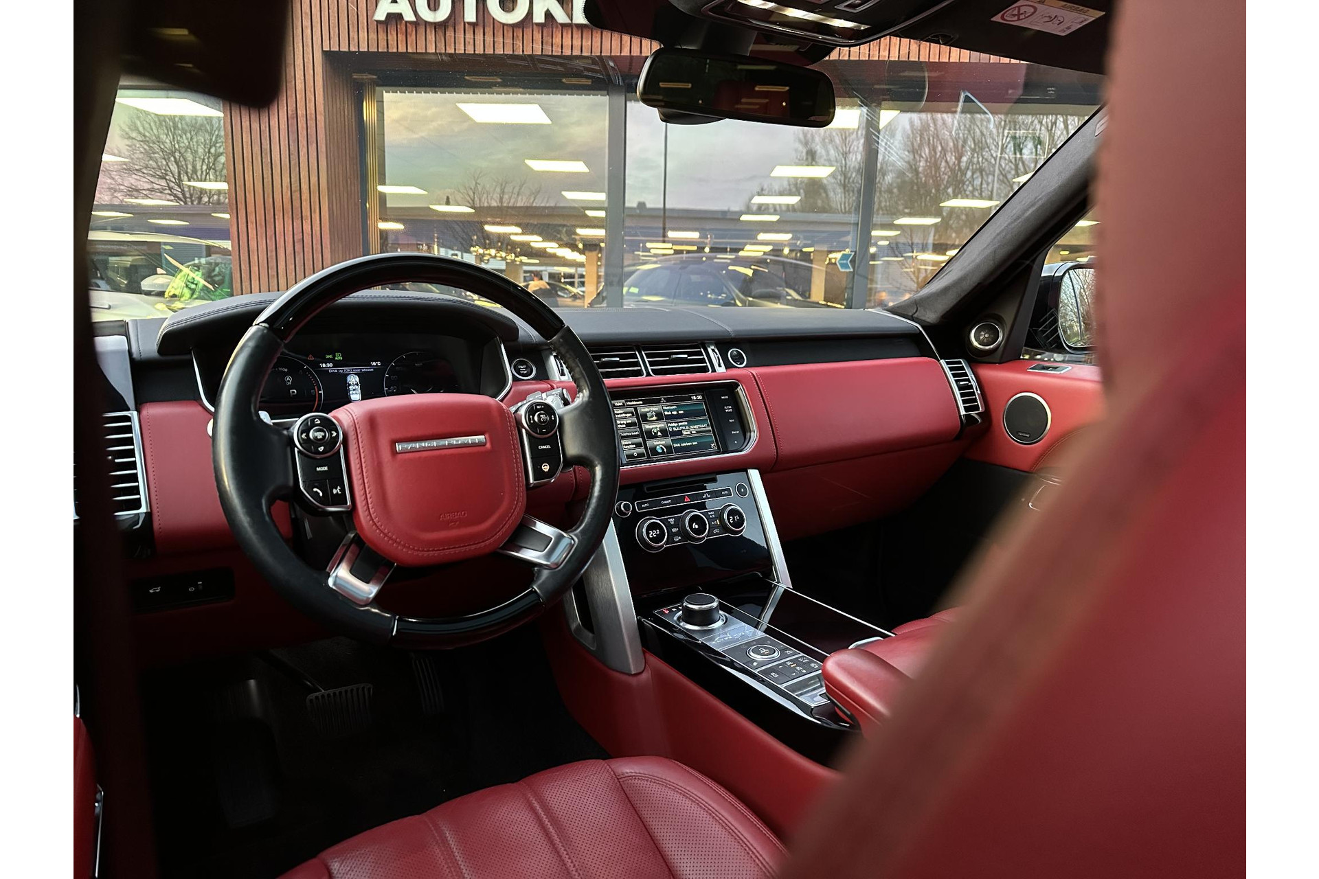 Land Rover Range Rover 3.0 TDV6 Autobiography 2015 Causeway Grey (950) (950) 12