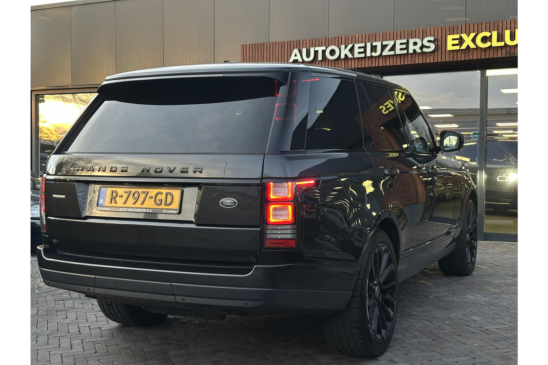 Land Rover Range Rover 3.0 TDV6 Autobiography 2015 Causeway Grey (950) (950) 20