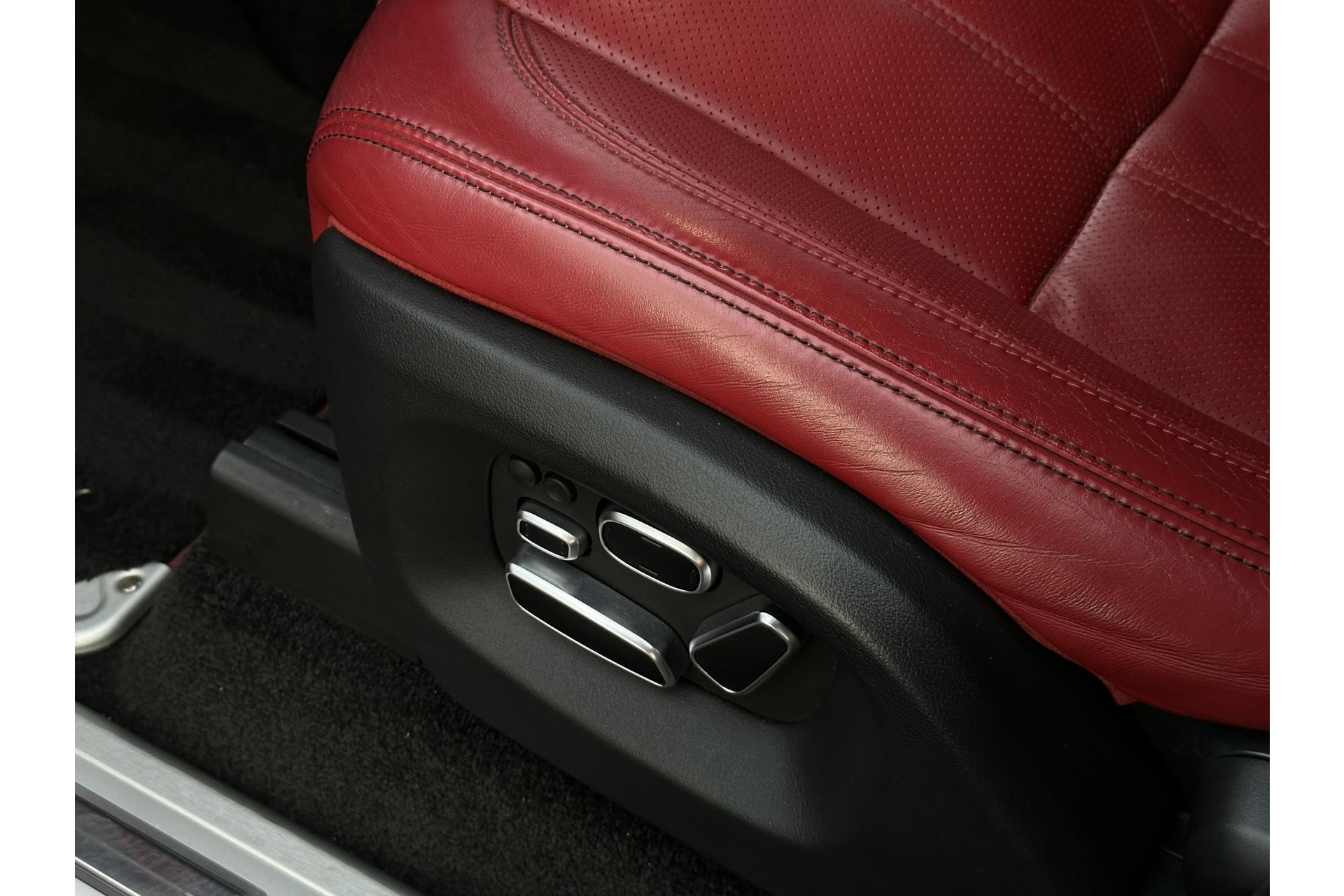 Land Rover Range Rover 3.0 TDV6 Autobiography 2015 Causeway Grey (950) (950) 25