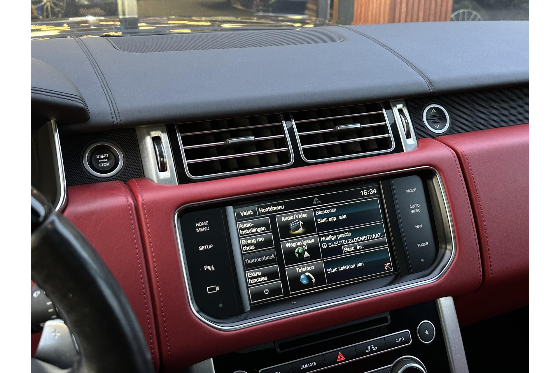 Land Rover Range Rover 3.0 TDV6 Autobiography 2015 Causeway Grey (950) (950) 31