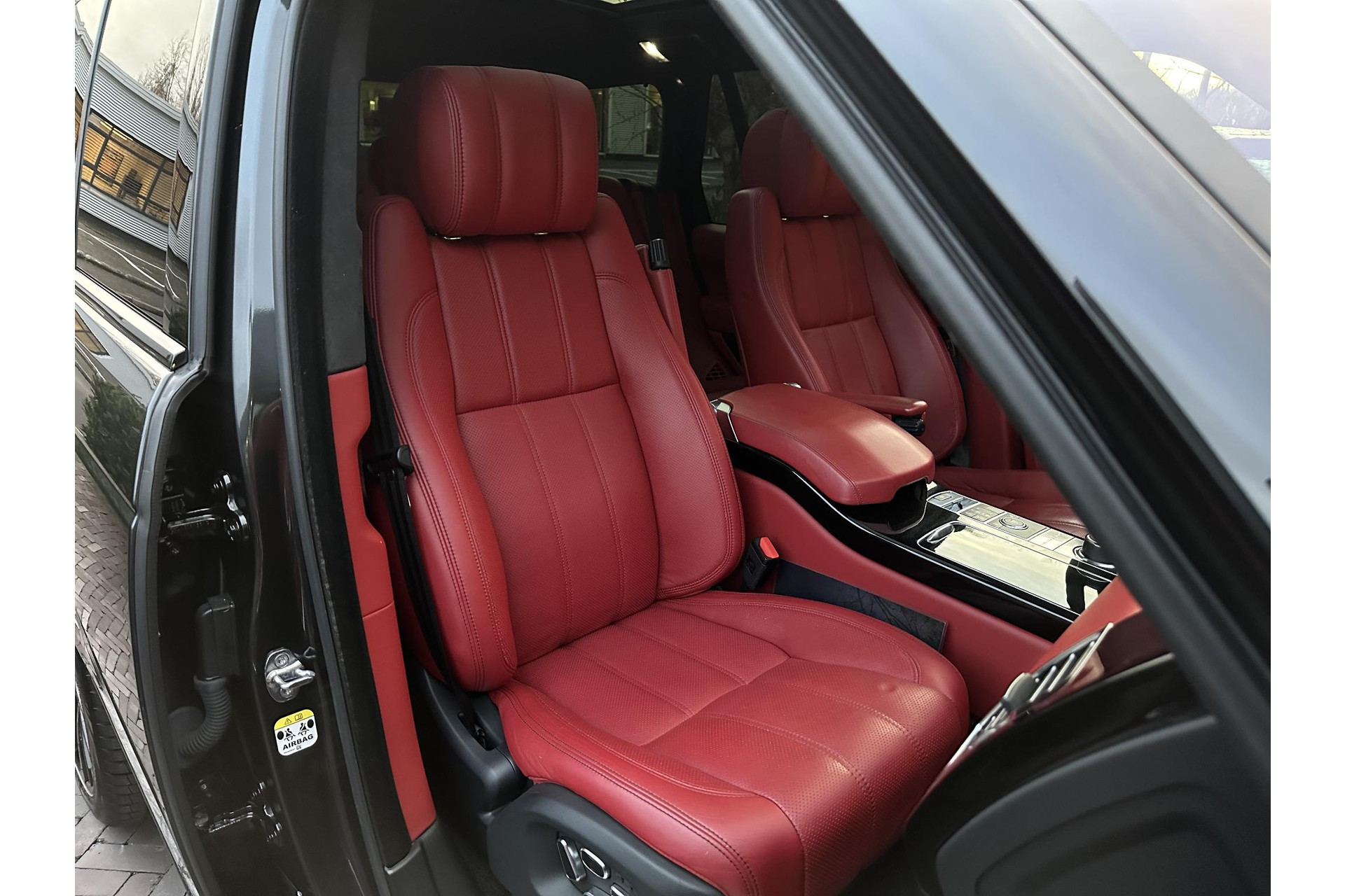 Land Rover Range Rover 3.0 TDV6 Autobiography 2015 Causeway Grey (950) (950) 40