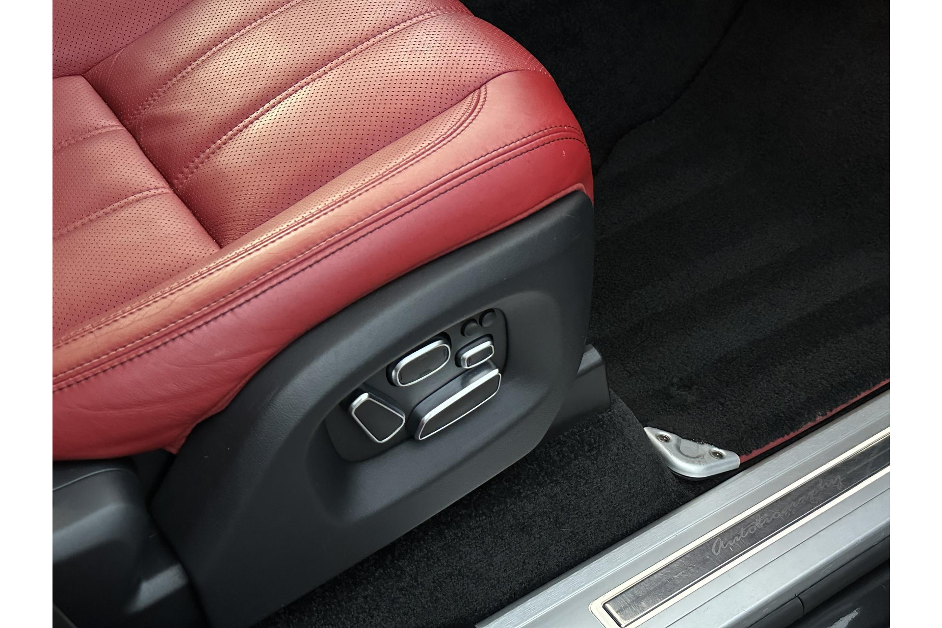 Land Rover Range Rover 3.0 TDV6 Autobiography 2015 Causeway Grey (950) (950) 44