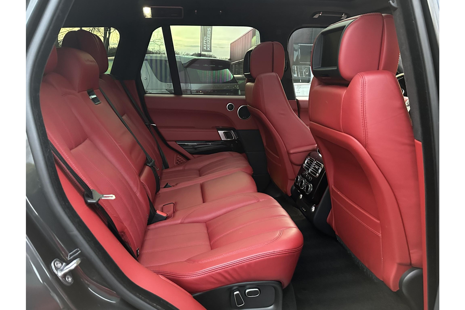 Land Rover Range Rover 3.0 TDV6 Autobiography 2015 Causeway Grey (950) (950) 45