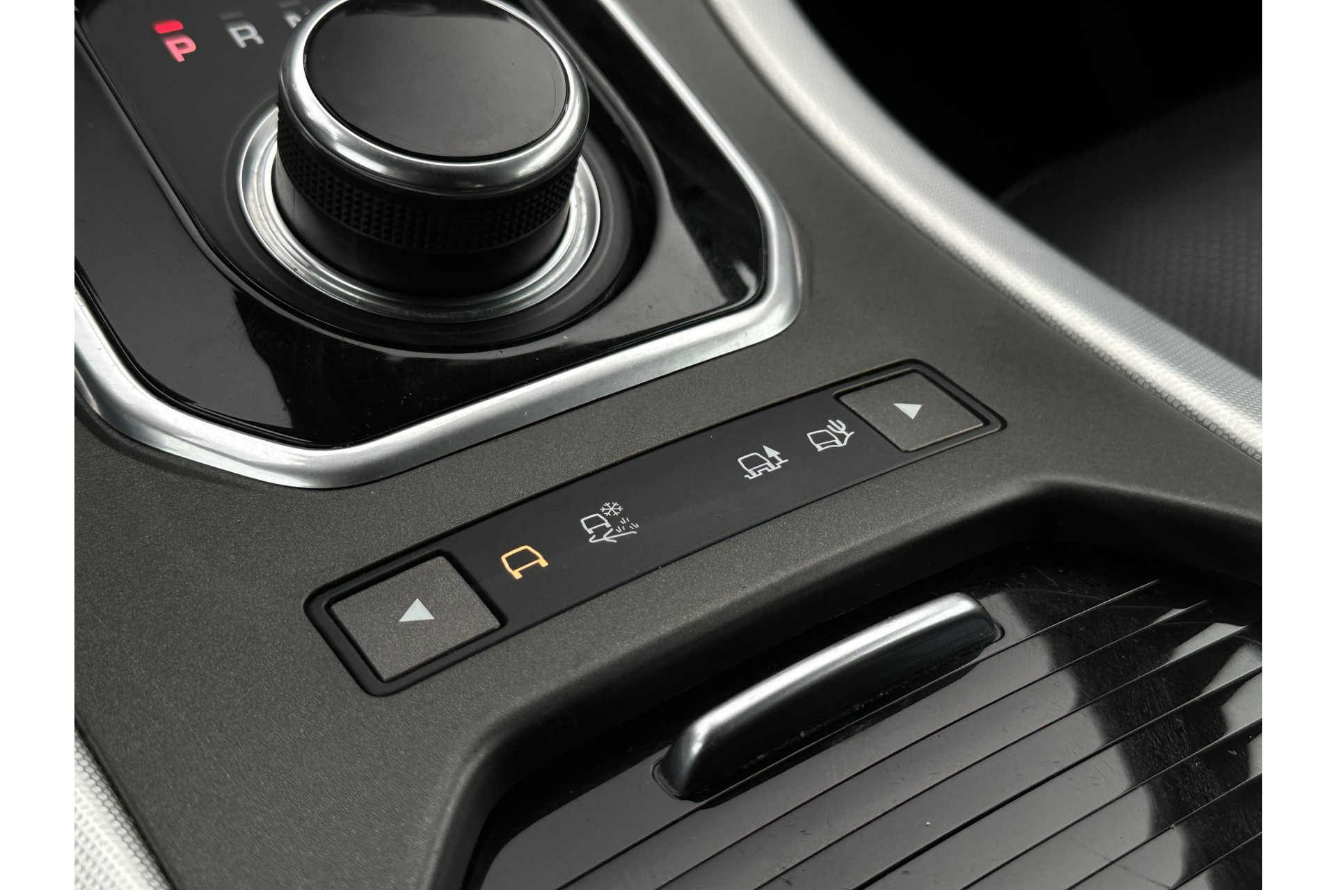 Land Rover Range Rover Evoque 2.0 Si4 HSE Dynamic 2016 Quartzite-JBC2162 (1AP) 32