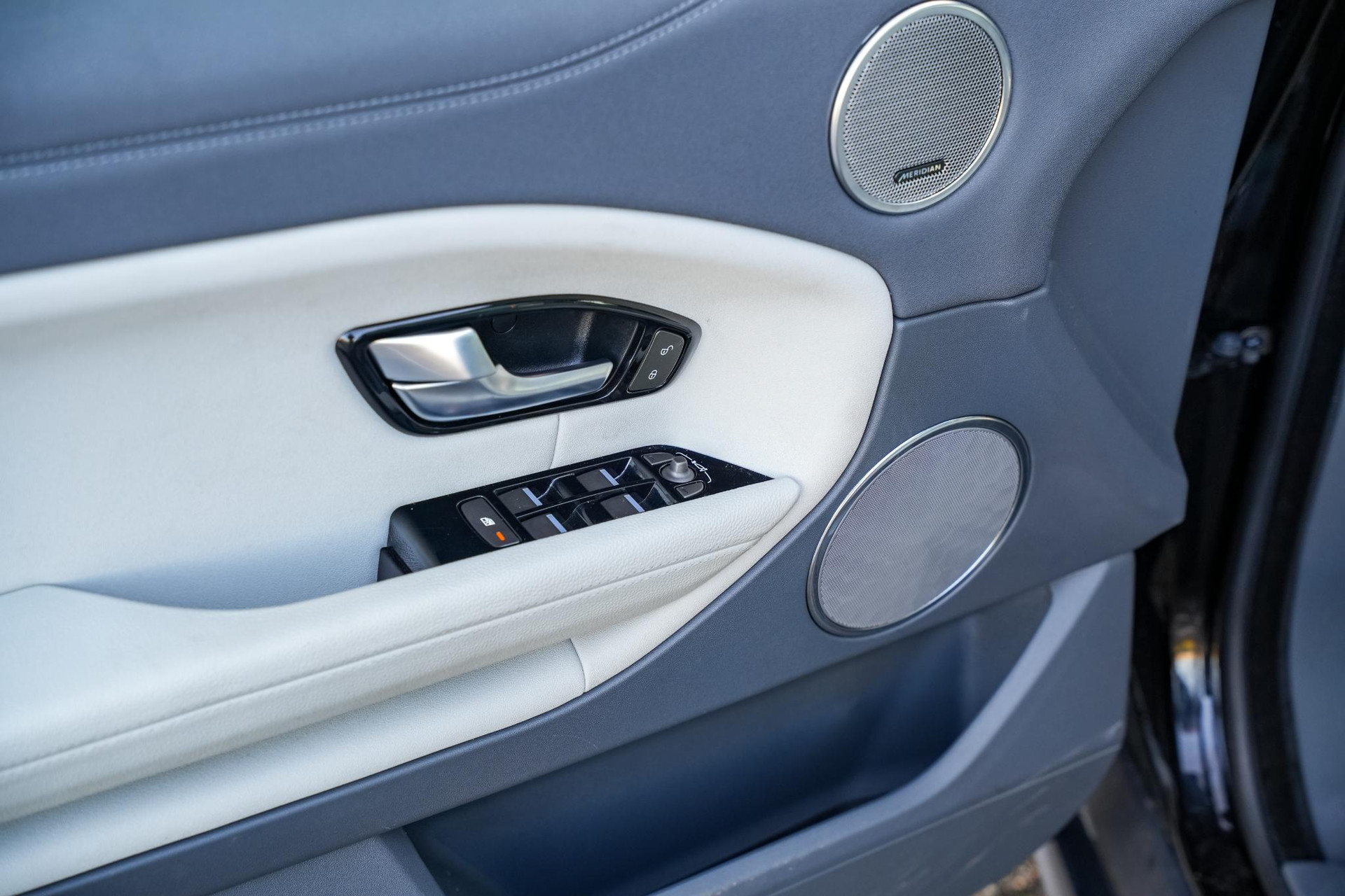 Land Rover Range Rover Evoque 2.0 Si4 HSE Dynamic 2018 Quartzite-JBC2162 (1AP) 13