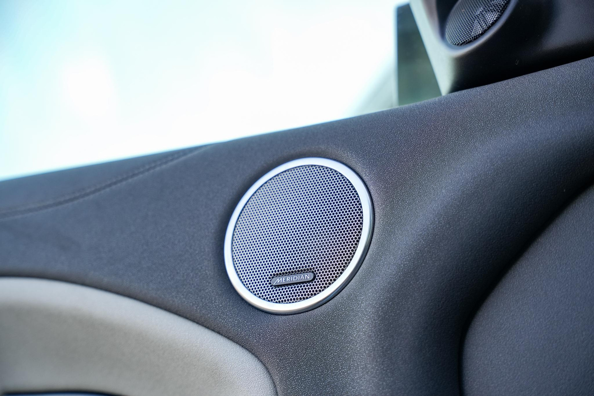 Land Rover Range Rover Evoque 2.0 Si4 HSE Dynamic 2018 Quartzite-JBC2162 (1AP) 23