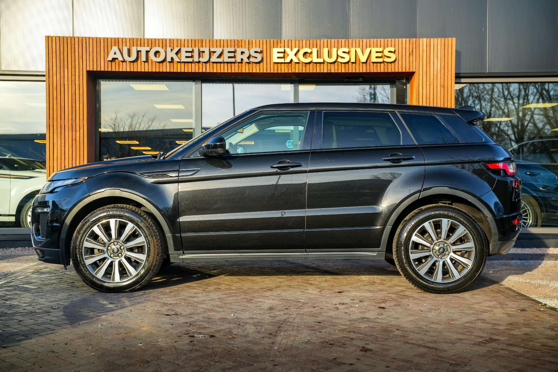 Land Rover Range Rover Evoque 2.0 Si4 HSE Dynamic 2018 Quartzite-JBC2162 (1AP) 5