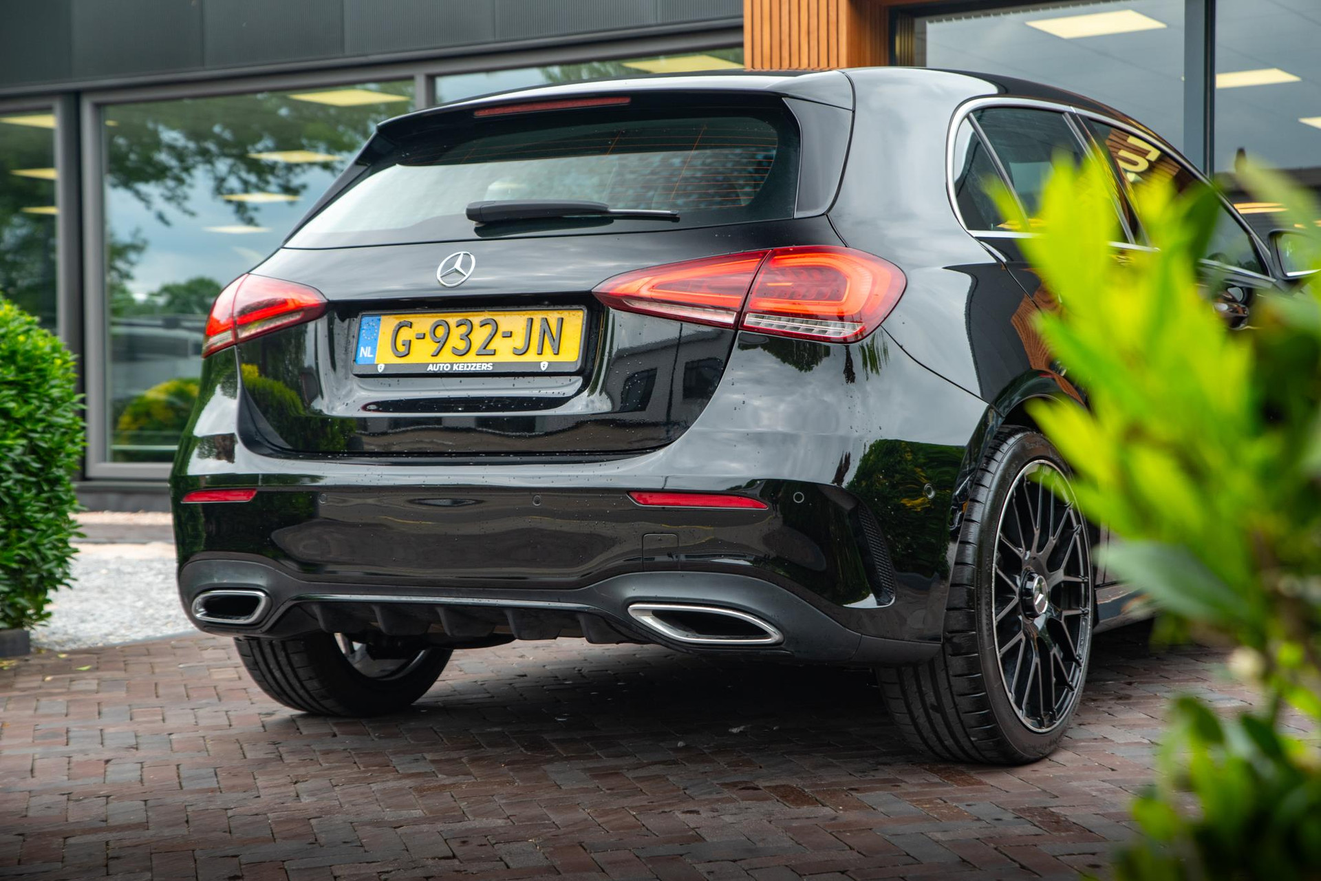 Mercedes-Benz A-Klasse 180 Business Solution AMG 2019  11