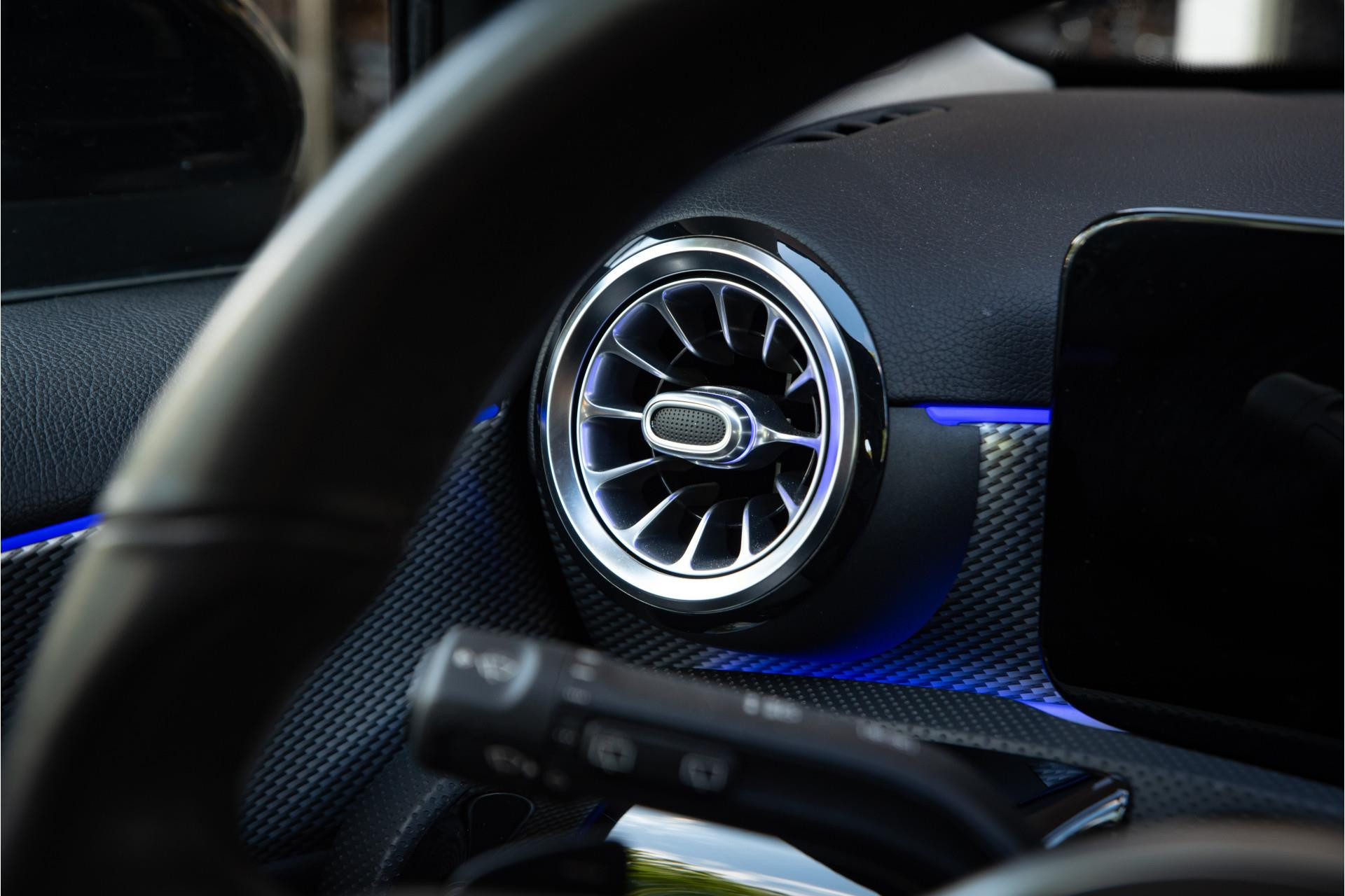 Mercedes-Benz A-Klasse 180 Business Solution AMG 2019  12