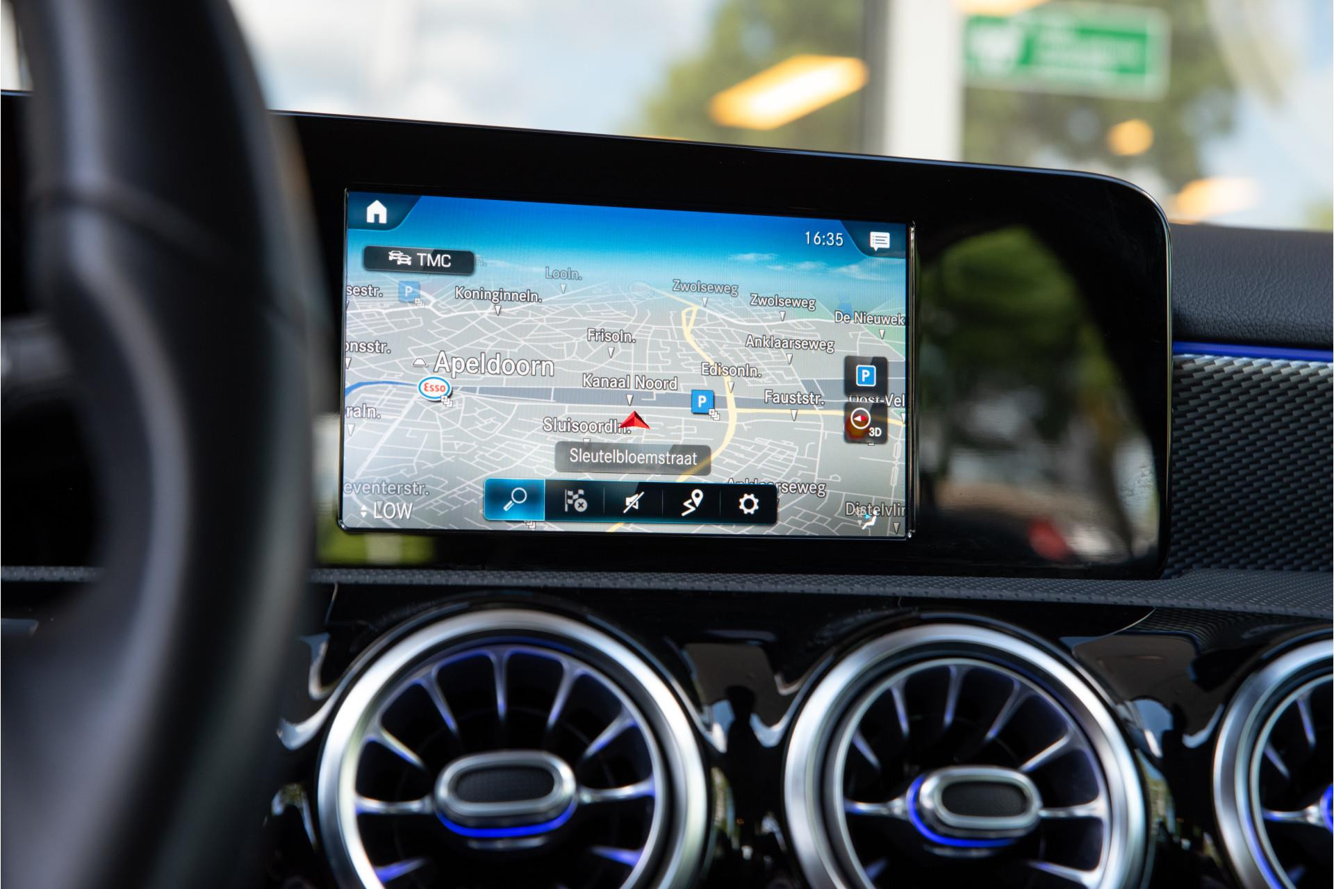 Mercedes-Benz A-Klasse 180 Business Solution AMG 2019  19