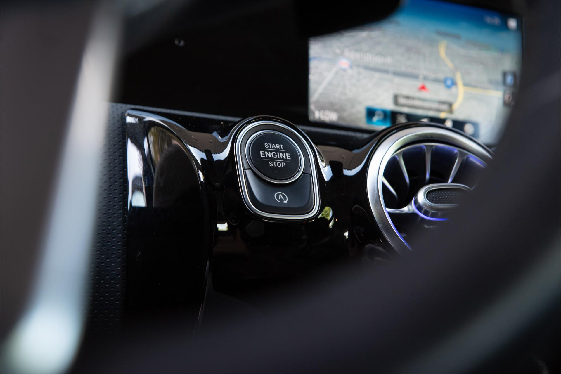 Mercedes-Benz A-Klasse 180 Business Solution AMG 2019  22