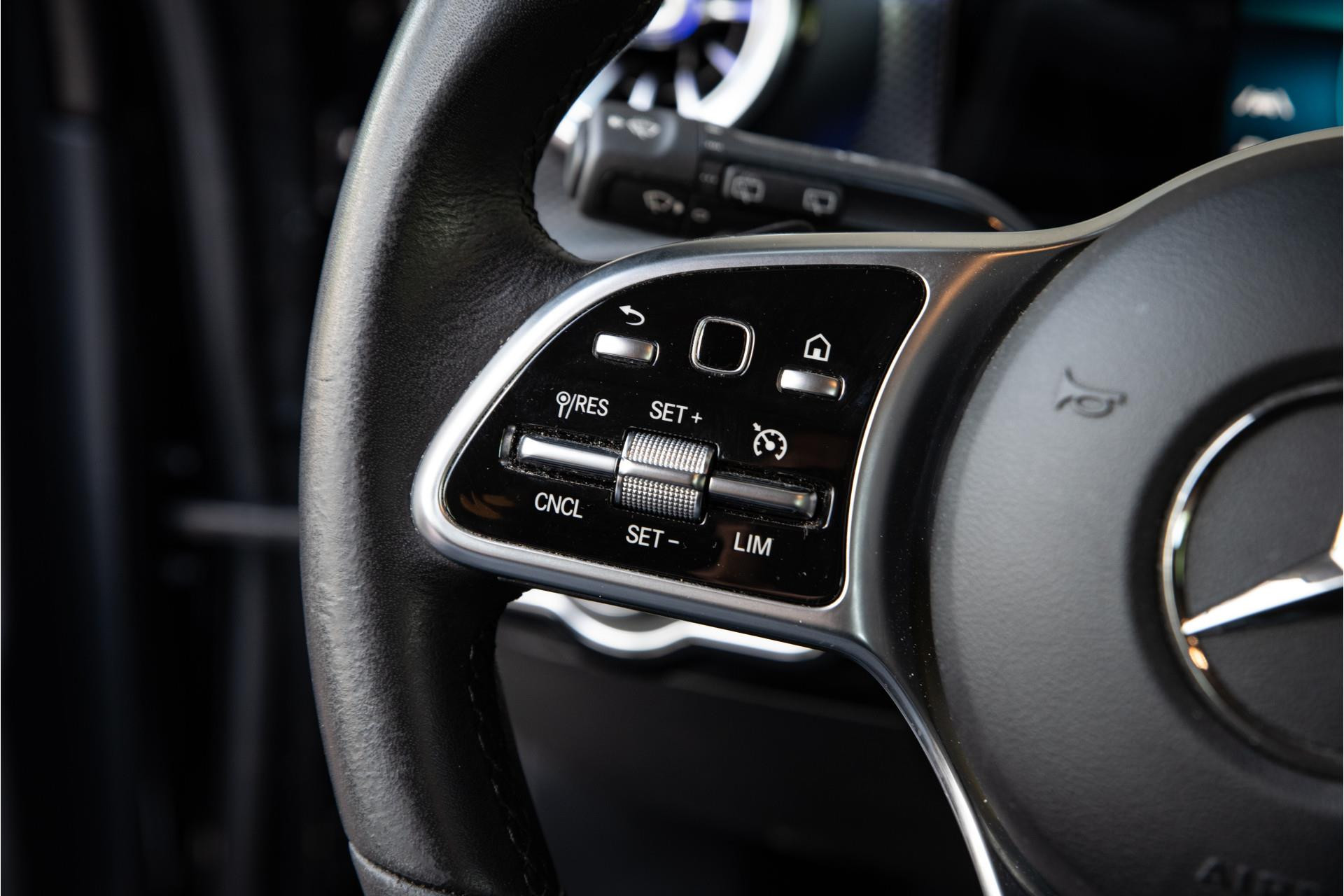 Mercedes-Benz A-Klasse 180 Business Solution AMG 2019  24