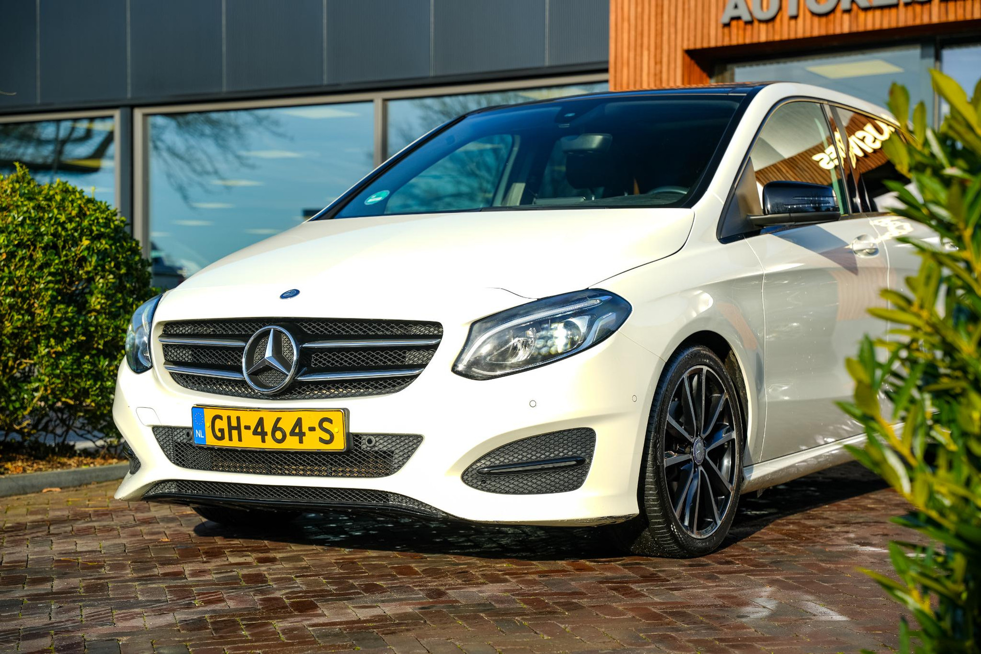 Mercedes-Benz B-Klasse 180 Ambition 2015  13