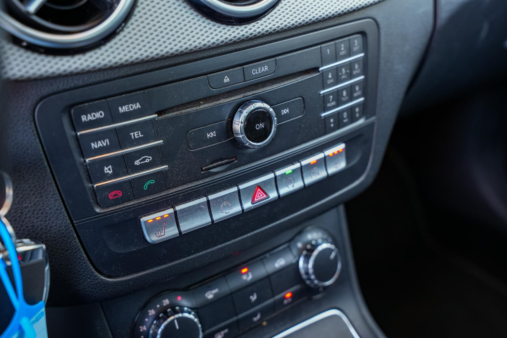 Mercedes-Benz B-Klasse 180 Ambition 2015  18