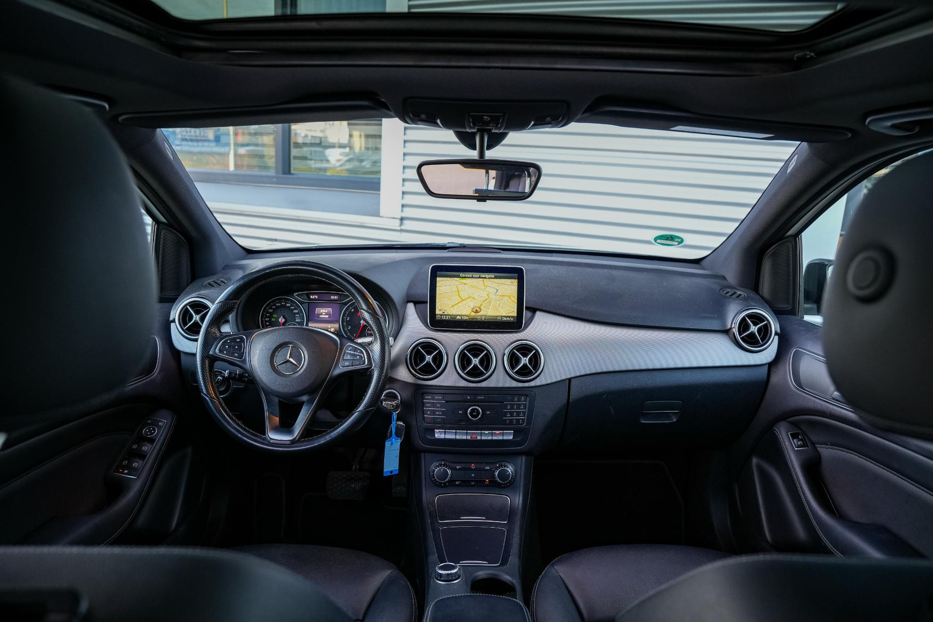 Mercedes-Benz B-Klasse 180 Ambition 2015  2