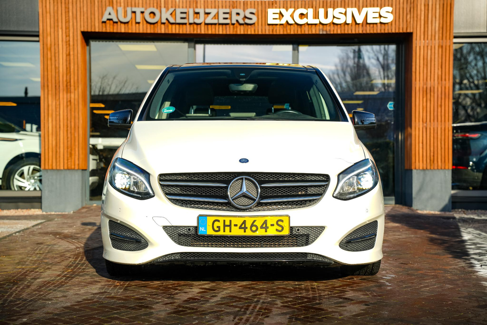 Mercedes-Benz B-Klasse 180 Ambition 2015  3