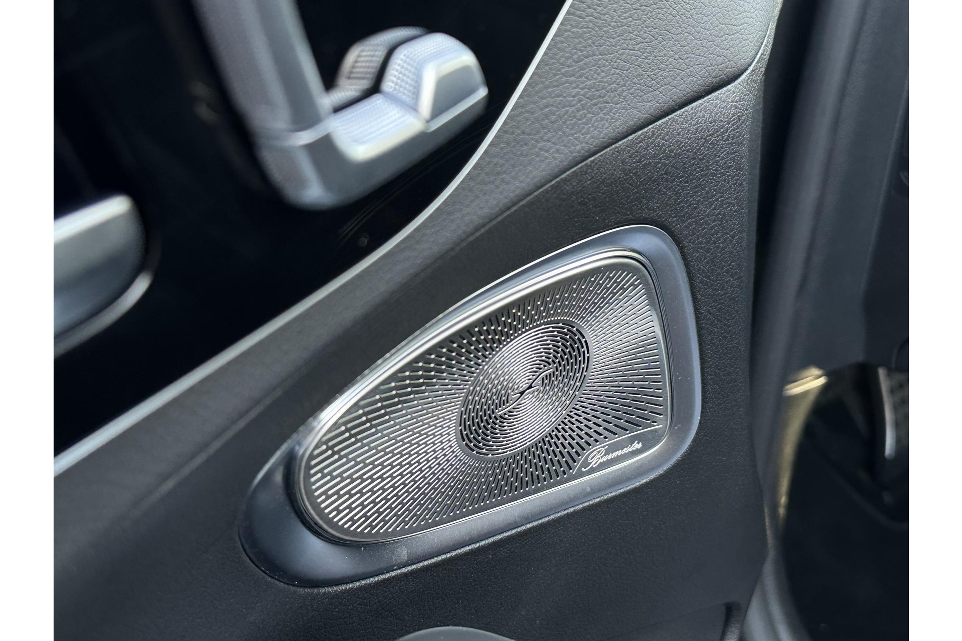 Mercedes-Benz C-Klasse 300 de 4MATIC AMG Line 2023 GRAPHITE GRAY - METALLIC FINISH (831U) 20