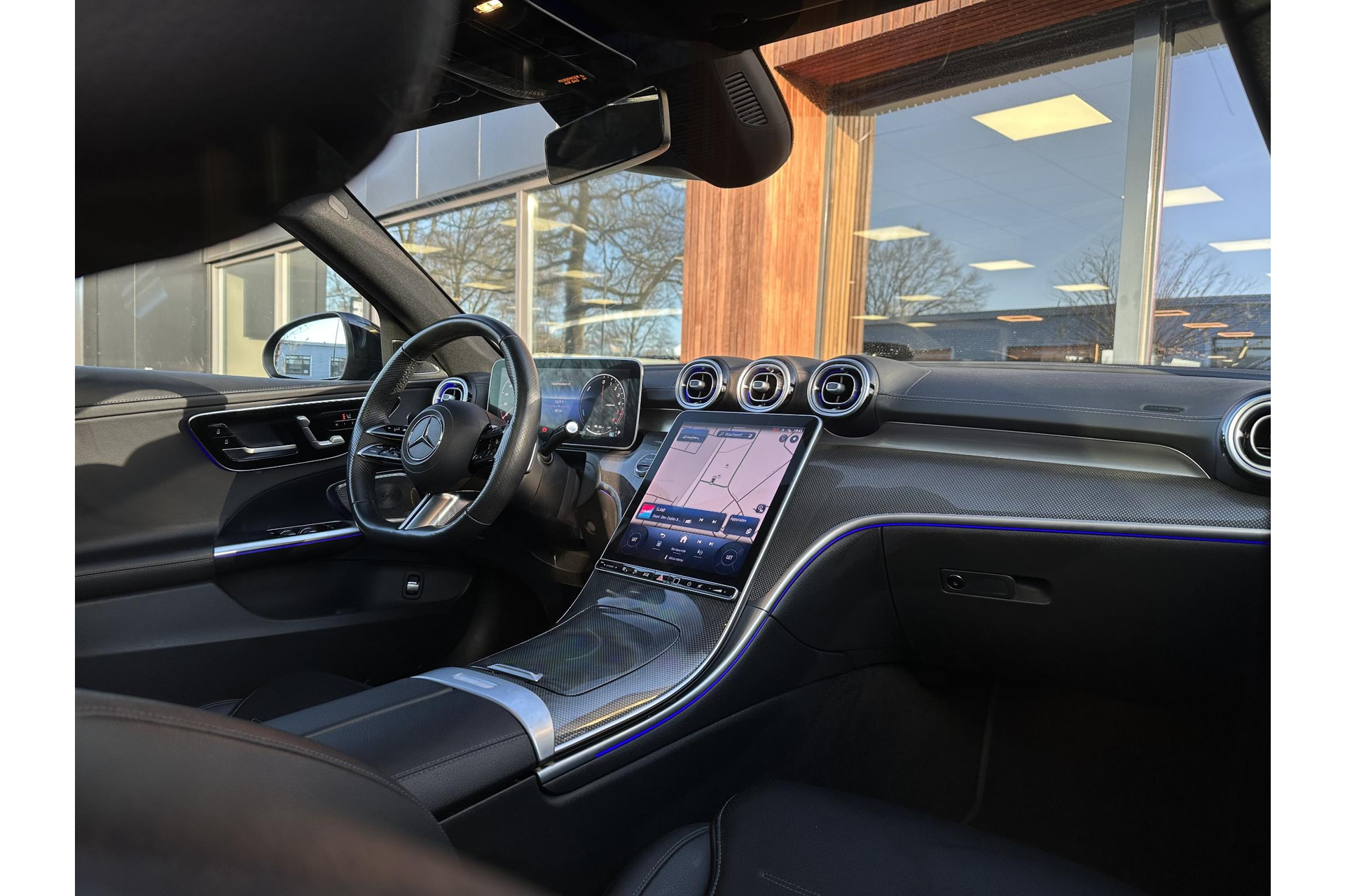 Mercedes-Benz C-Klasse 300 de 4MATIC AMG Line 2023 GRAPHITE GRAY - METALLIC FINISH (831U) 40