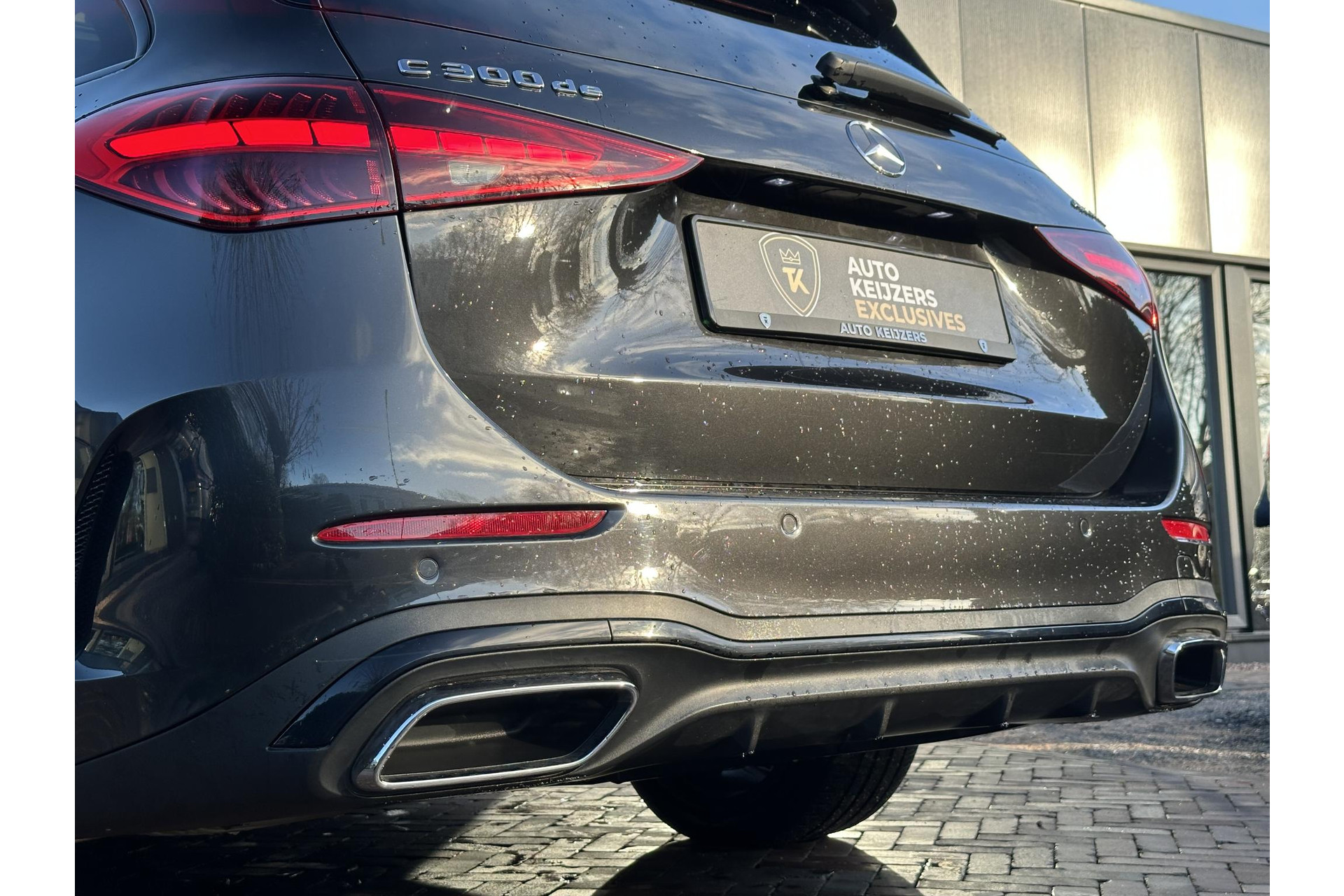 Mercedes-Benz C-Klasse 300 de 4MATIC AMG Line 2023 GRAPHITE GRAY - METALLIC FINISH (831U) 41