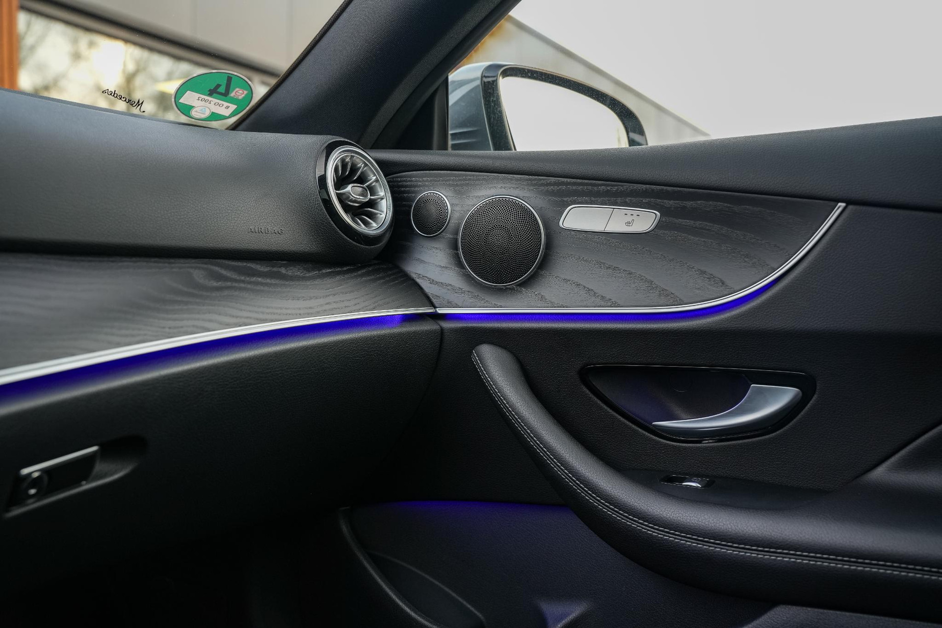 Mercedes-Benz E-Klasse Coupé 200 2018 SELENITE GRAY - METALLIC PAINT (992U) 22