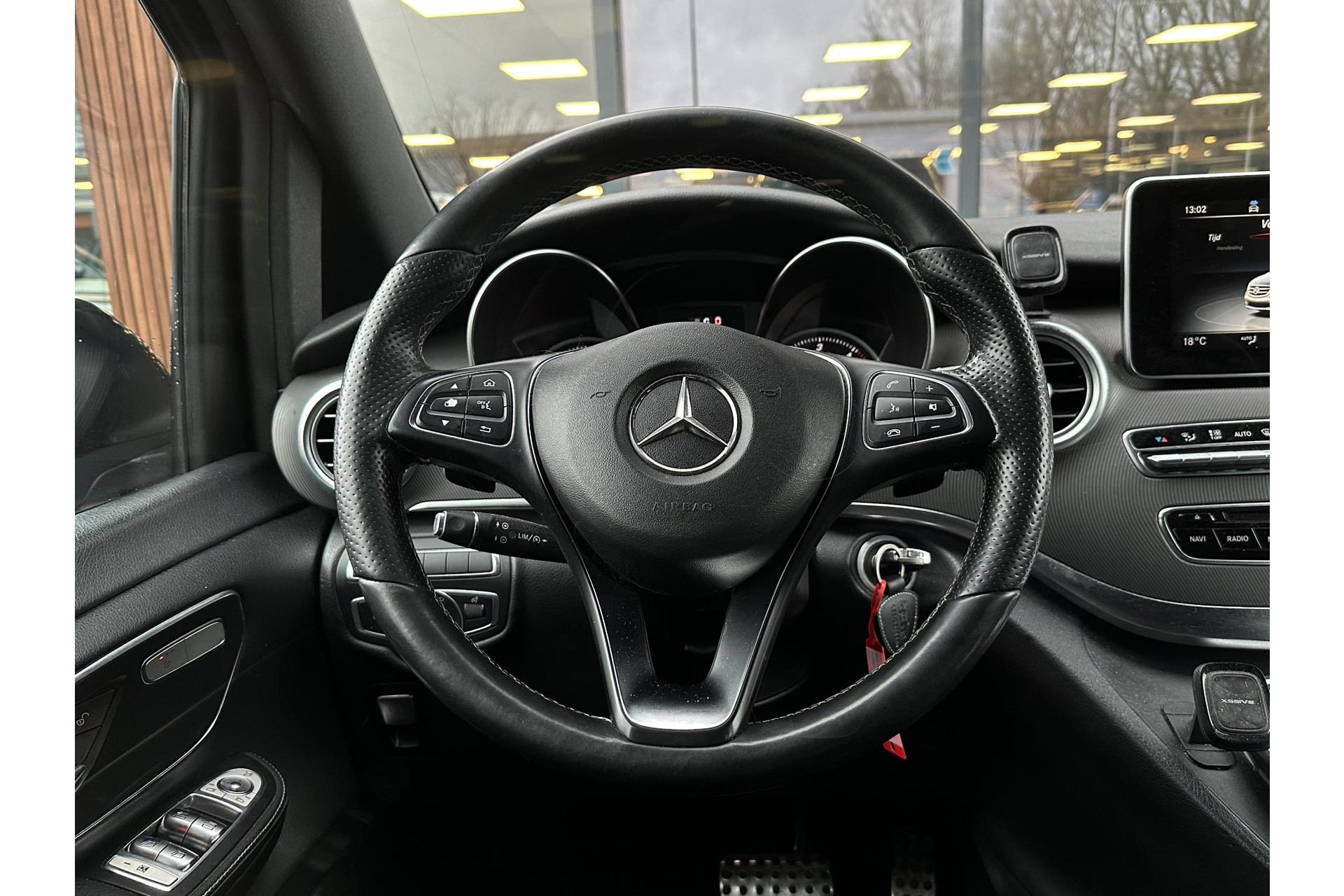 Mercedes-Benz V-Klasse 250d Extra Lang Avantgarde Edition 2018  18