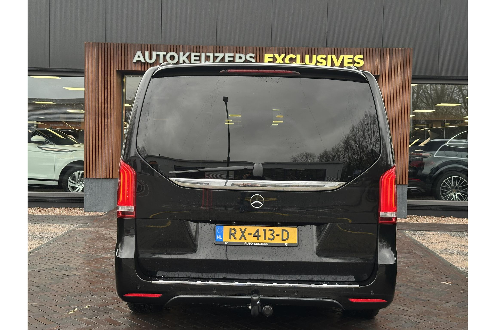 Mercedes-Benz V-Klasse 250d Extra Lang Avantgarde Edition 2018  5