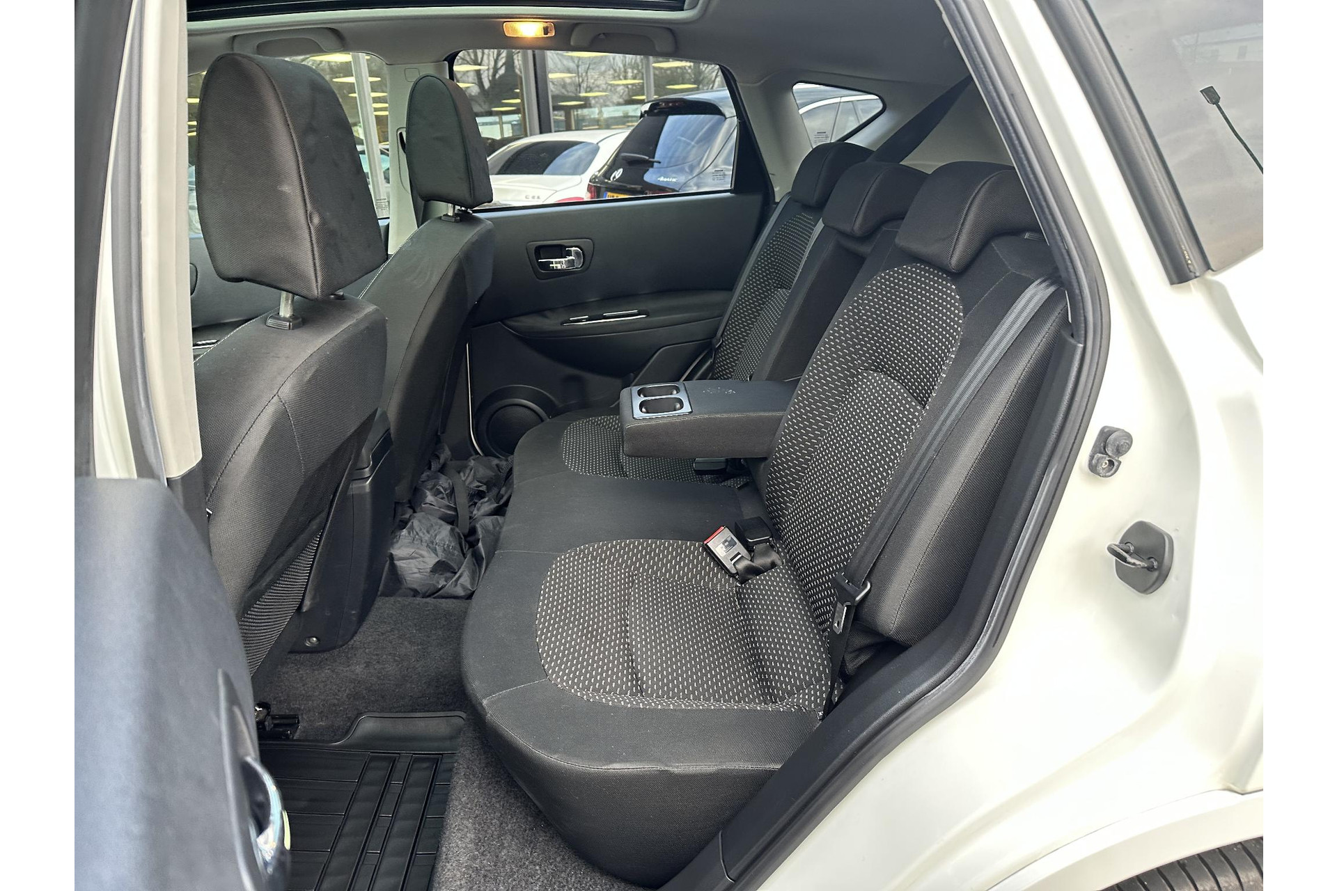 Nissan QASHQAI 2.0 dCi Connect Edition 4WD 2010  10